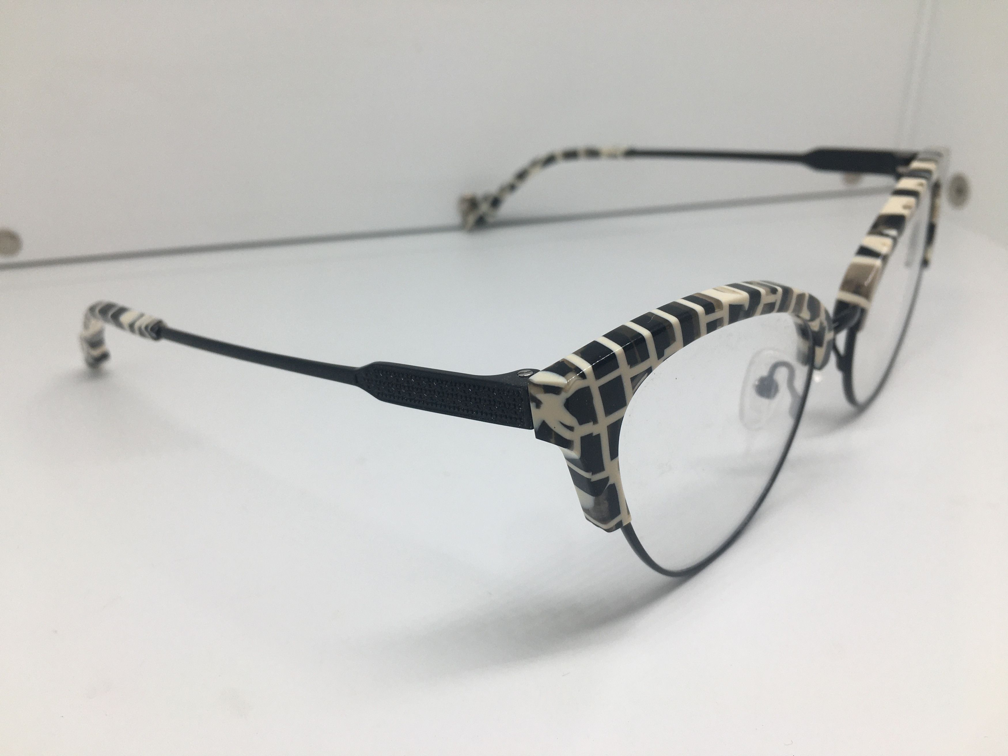 Other Op Art Cateye Diva Eyeglasses Frame Size ONE SIZE - 1 Thumbnail