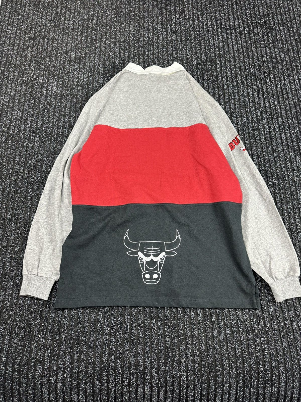 Champion Vintage Champion Chicago Bulls Basketball NBA Rugby Shirt Size US L / EU 52-54 / 3 - 2 Thumbnail