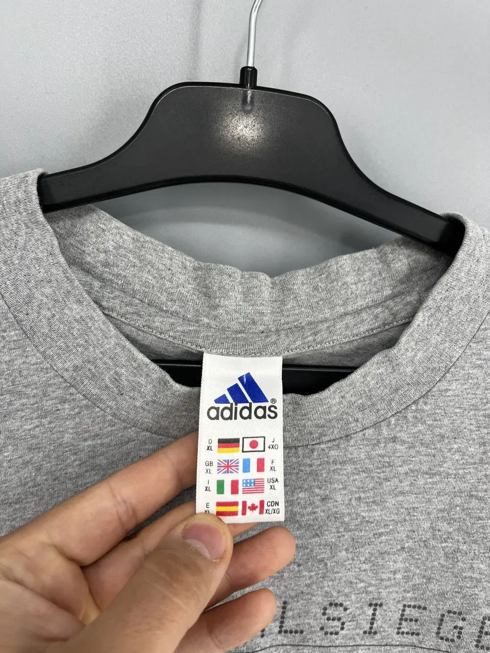 Adidas Adidas Schalke 04 Pokalsieger Cup Sieger Vintage T-shirt 00s Size US XL / EU 56 / 4 - 9 Thumbnail