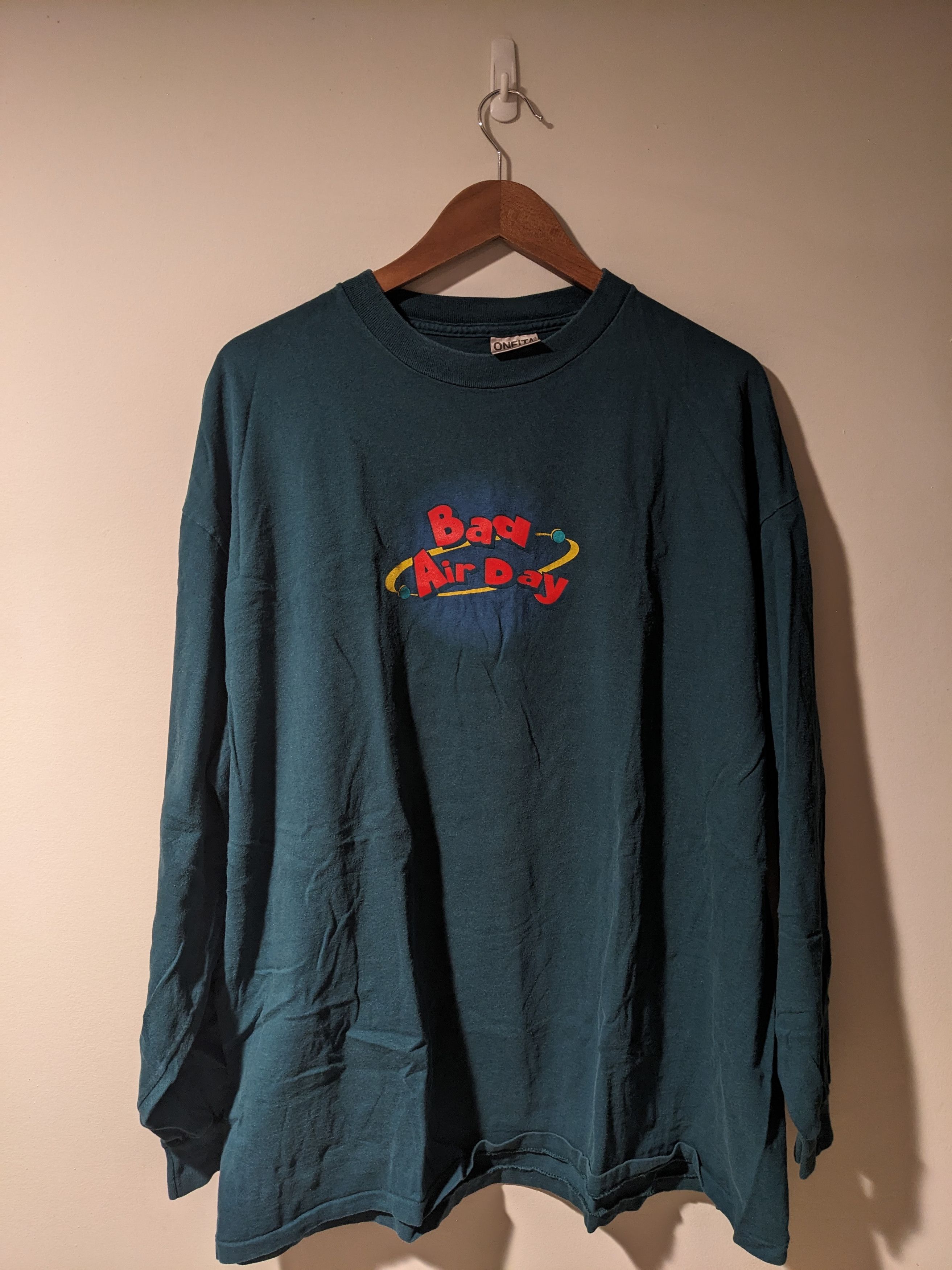 Vintage Vintage 90s Bad Air Day Mount Snow Ski Long-Sleeve T-Shirt Size US XXL / EU 58 / 5 - 3 Thumbnail
