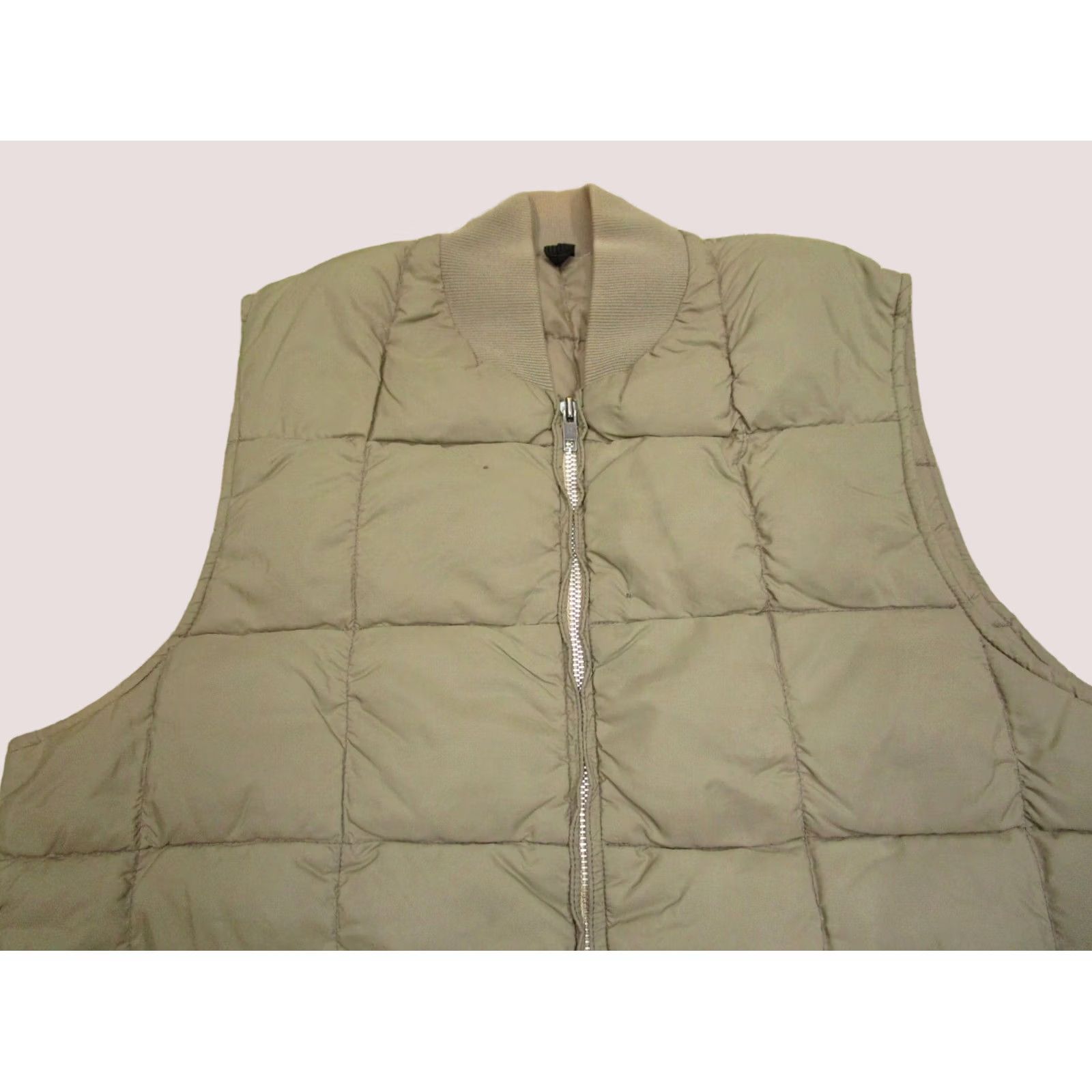 Vintage VINTAGE Woolrich Vest Men Large Brown Puffer Goose Down Quilted Full Zip USA 90s Brown Woolrich Vest Mens L Down Quilted Full Zip USA 90s Size US L / EU 52-54 / 3 - 1 Thumbnail