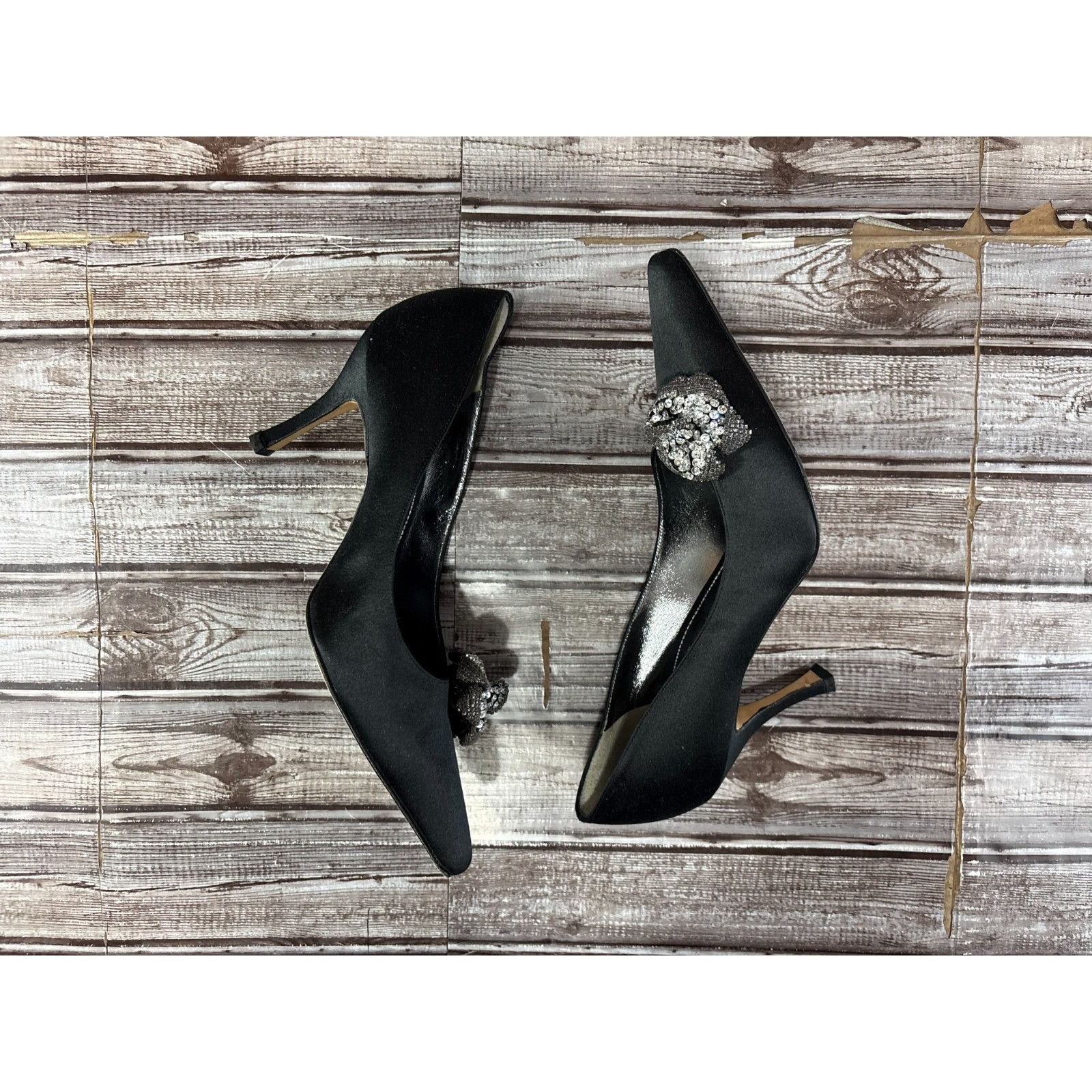 Rene Caovilla Rene Caovilla Satin crystal applique Heels shoes size 10 col Size US 10 / IT 40 - 6 Thumbnail