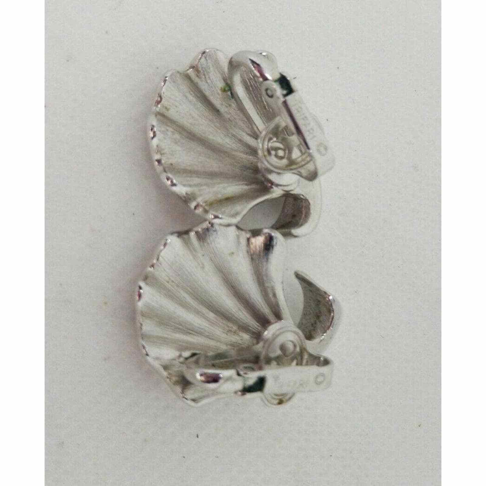Other Trifari Earrings Clip On Shells 1950s-1960s Costume Retro J Size ONE SIZE - 4 Thumbnail