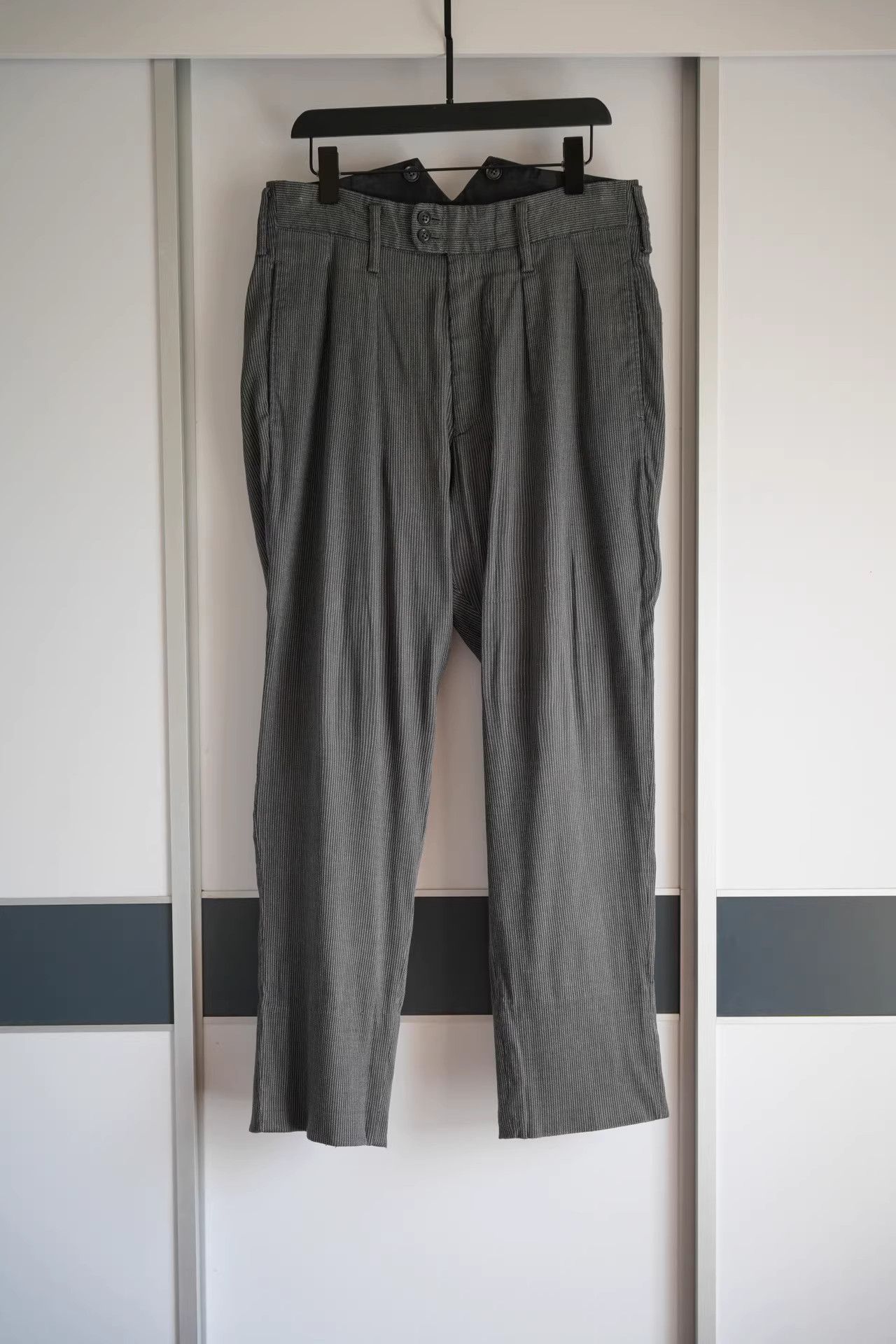 Yohji Yamamoto Yohji Yamamoto 11ss Fishtail trousers with grey stripes Size US 30 / EU 46 - 1 Thumbnail