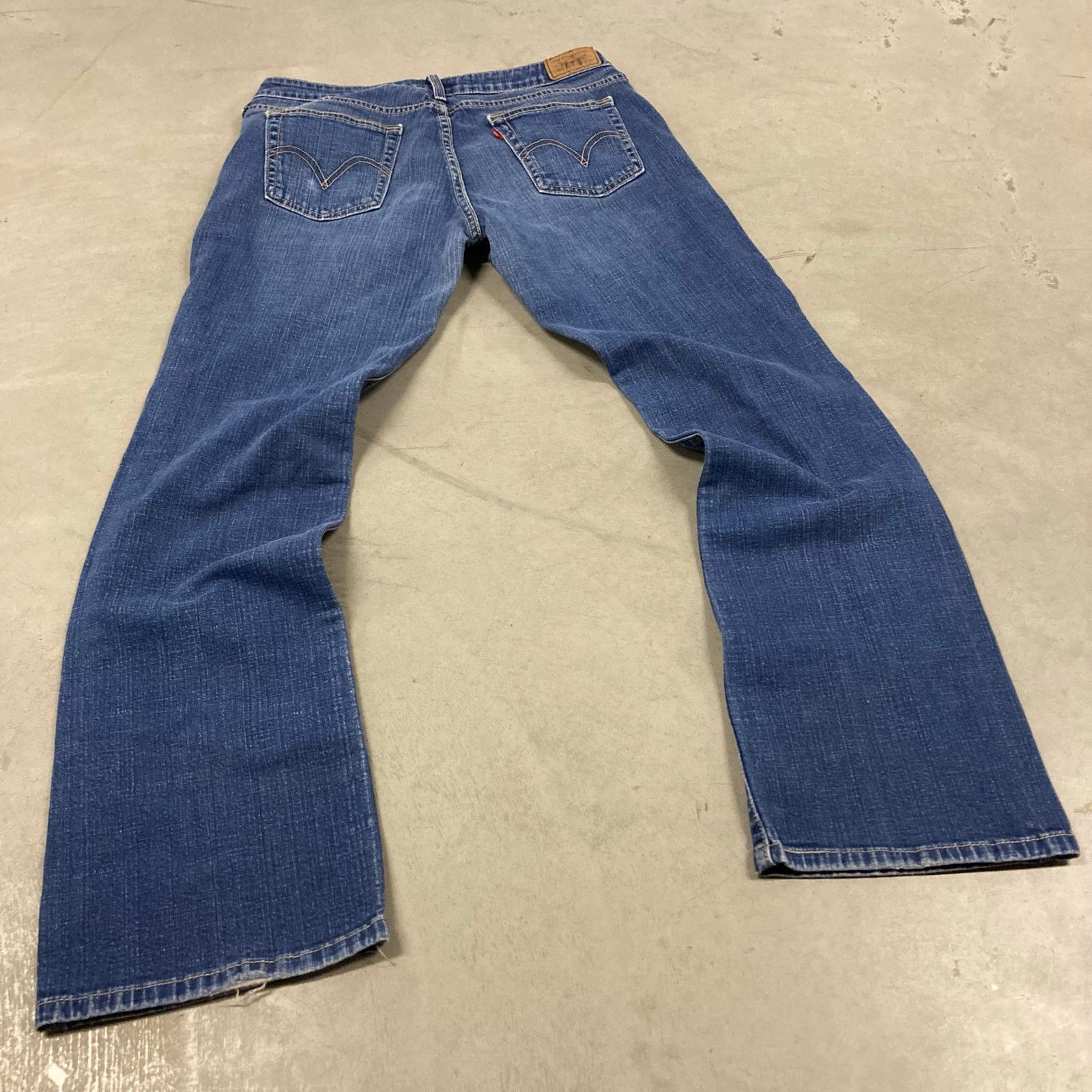 Levi's × Vintage Y2K Levi's bootcut Jeans 31x30 Size US 31 - 2 Thumbnail