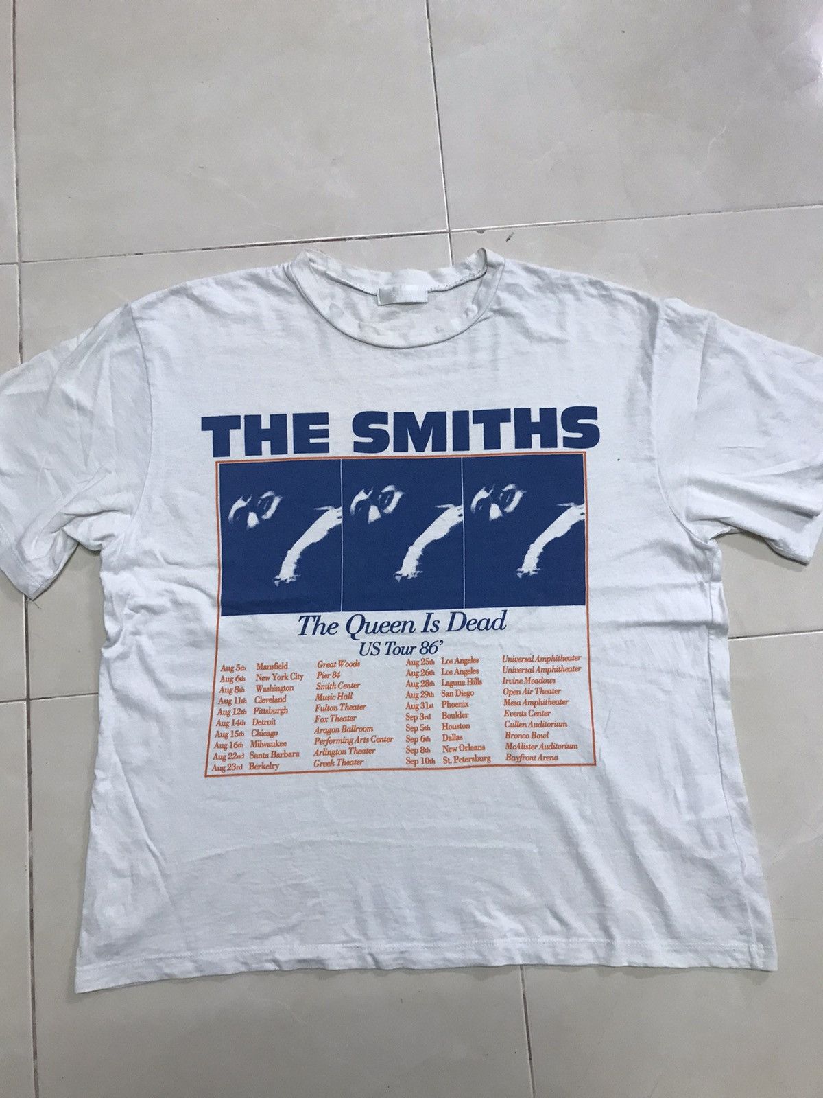 Band Tees VINTAGE THE SMITH(THE QUEEN IS DEAD US TOUR 1986) Size US M / EU 48-50 / 2 - 3 Thumbnail