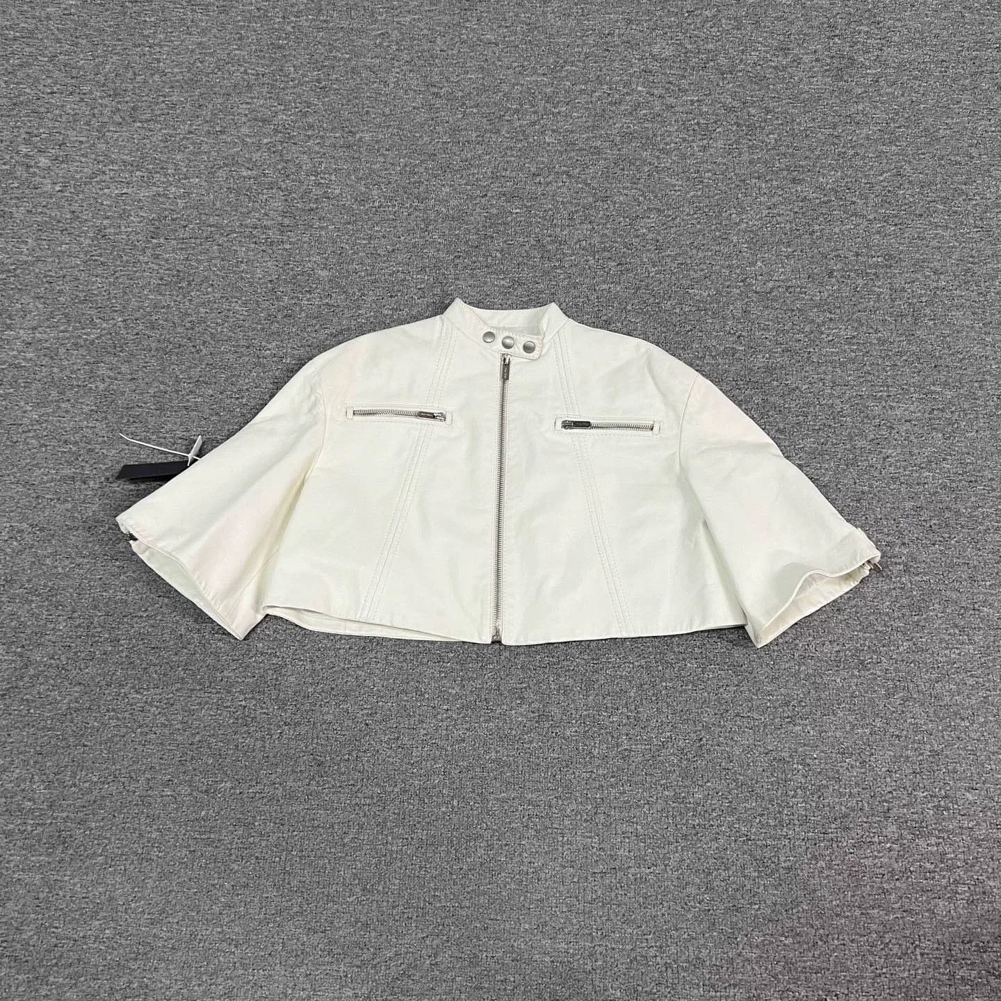 Miu Miu Miu Miu Letter Logo Short 5-Sleeve Leather Jacket Size XS / US 0-2 / IT 36-38 - 1 Thumbnail