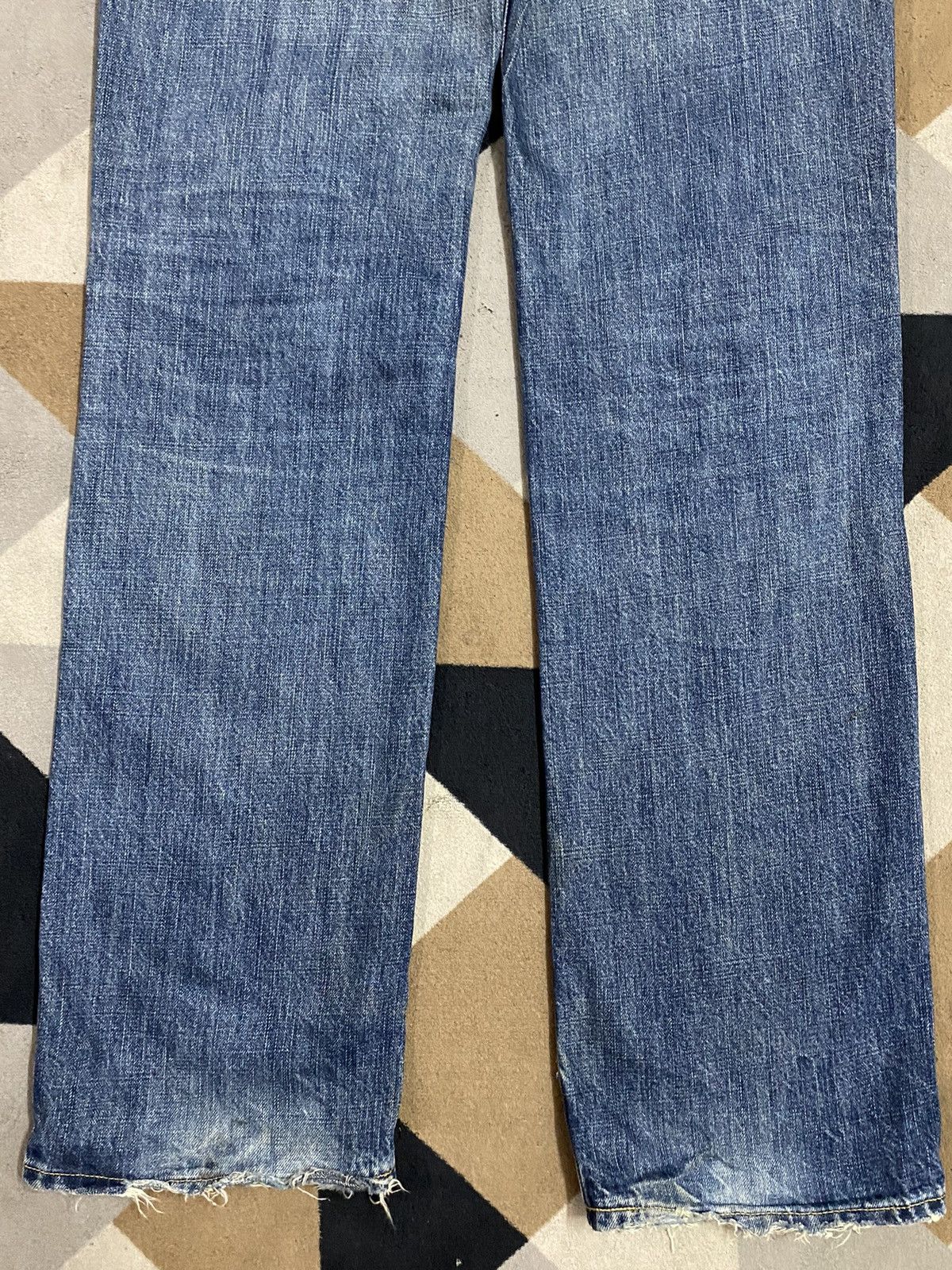 Levi's Distressed vintage Levi's 501 jeans with a relaxed fit jeans Size US 32 / EU 48 - 6 Thumbnail