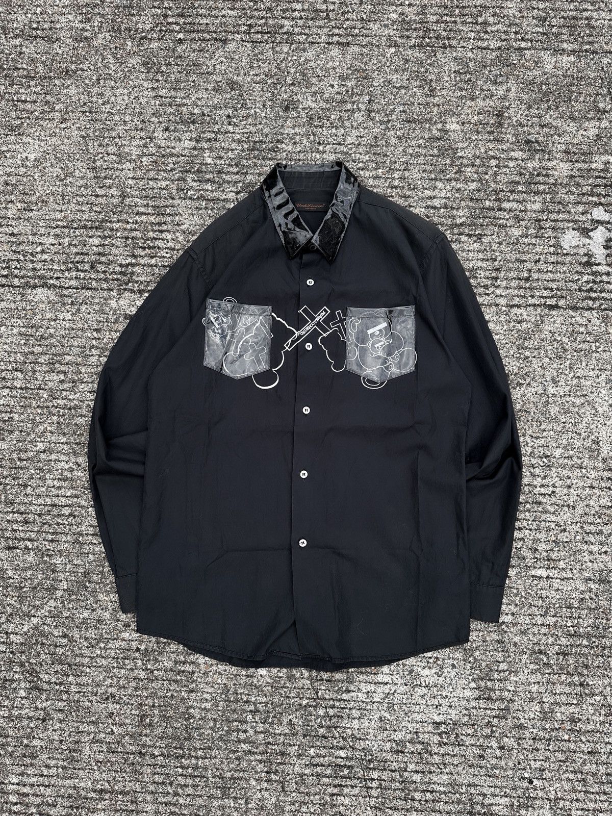 Undercover Undercover AW02 Cross Bear PVC Black Shirt Size US M / EU 48-50 / 2 - 1 Thumbnail
