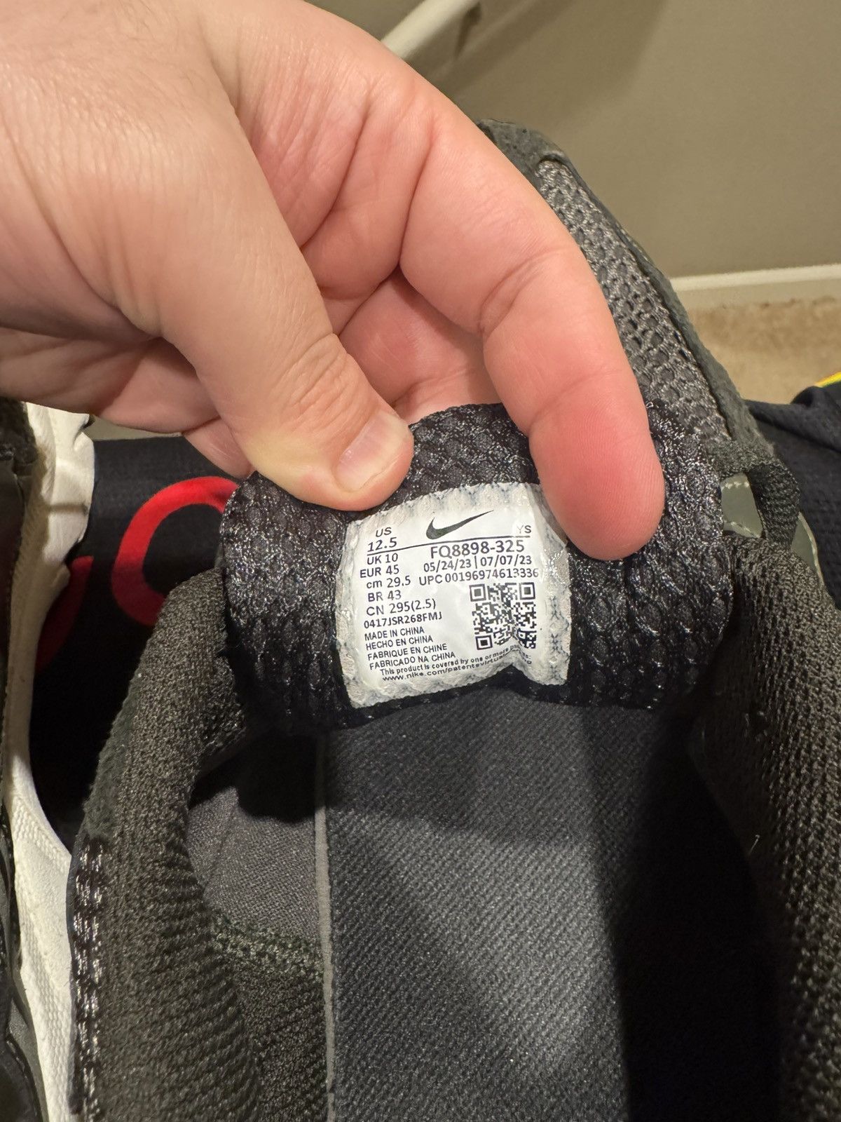 Nike Vomero 5 Size US 11 / EU 44 - 7 Thumbnail