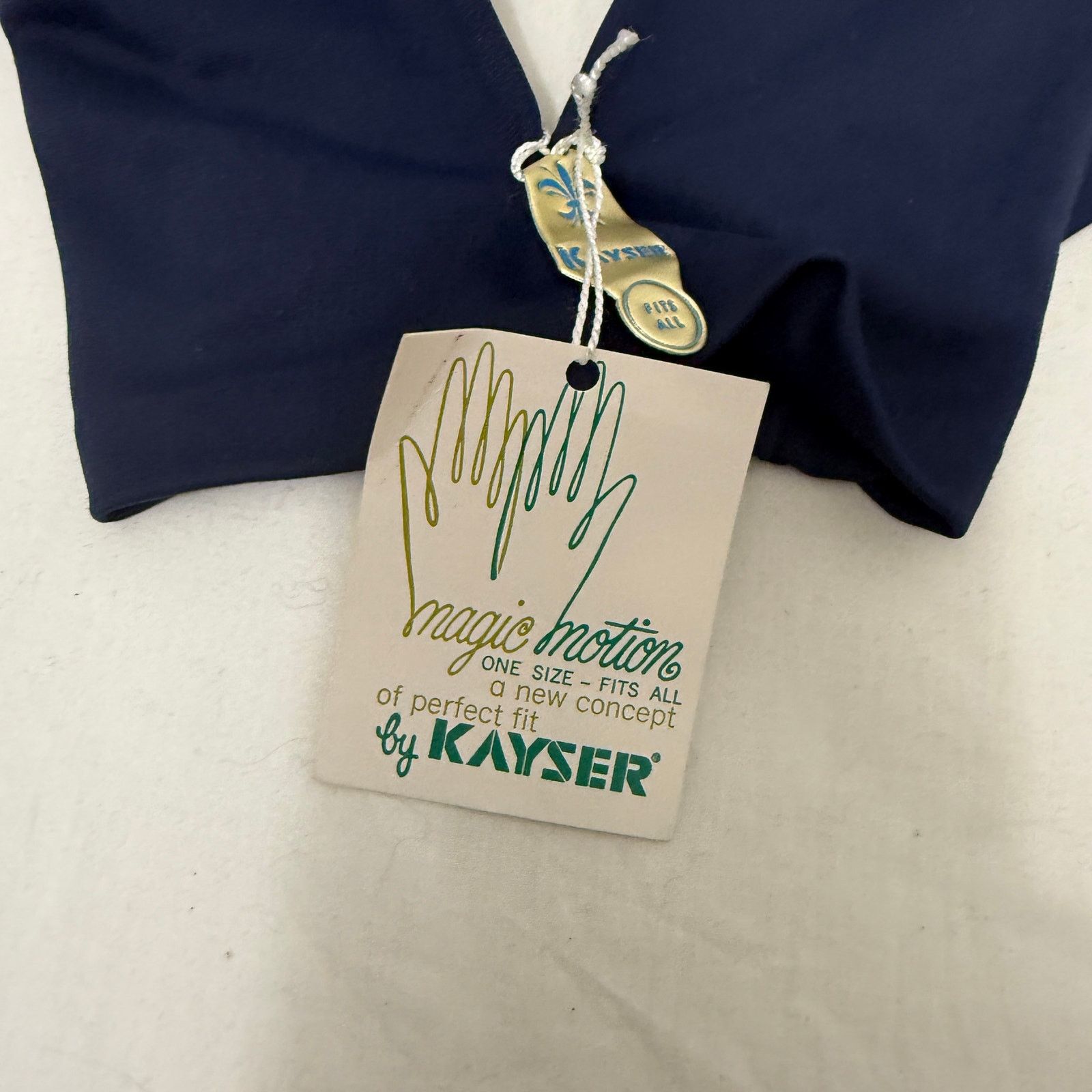 Vintage NWT Vintage 1960s Kayser Nylon Wrist Gloves XS Size ONE SIZE - 8 Thumbnail