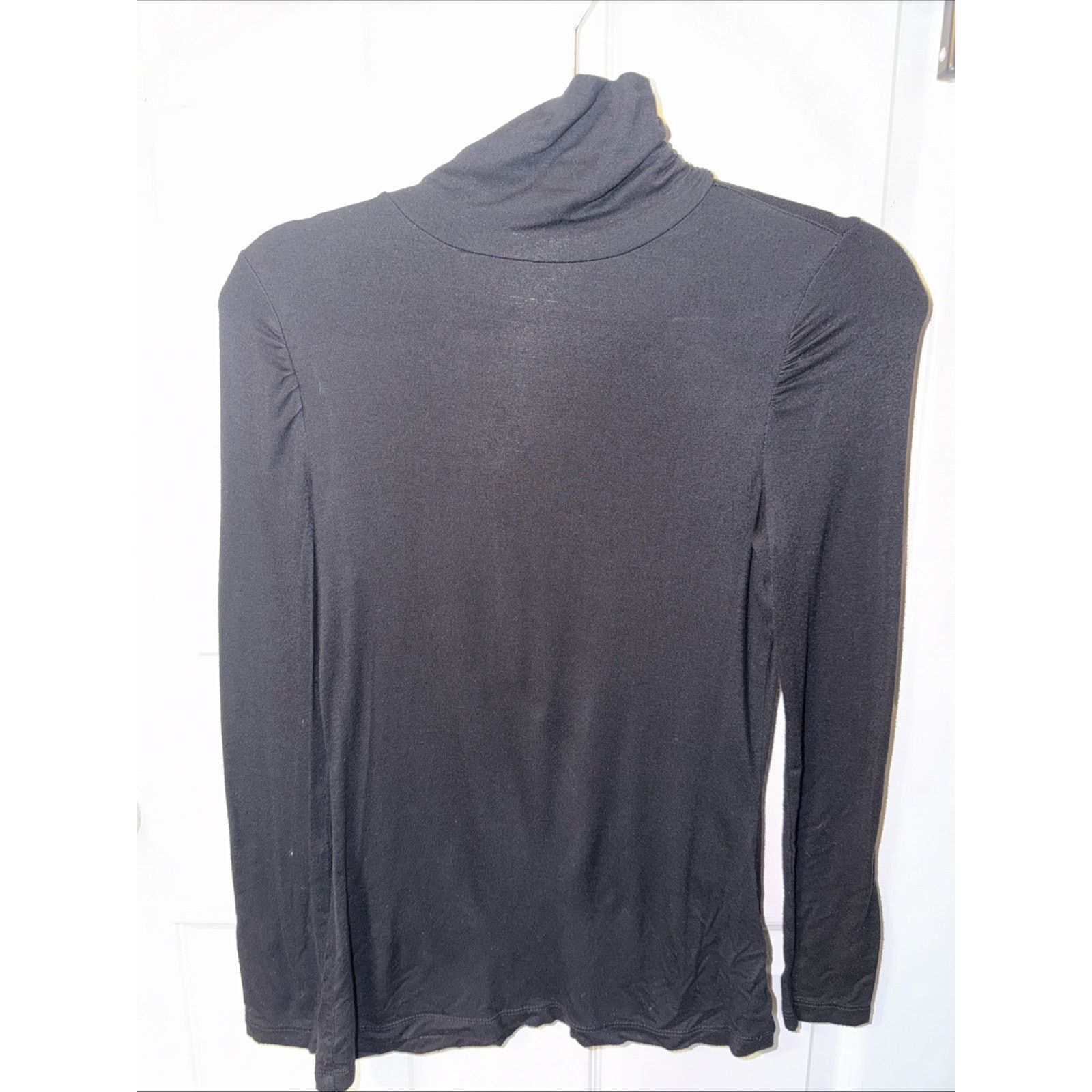 Apt. 9 Apt. 9 Essentials Women's Shirt PXS Black Turtle Neck Long Size XS / US 0-2 / IT 36-38 - 1 Thumbnail