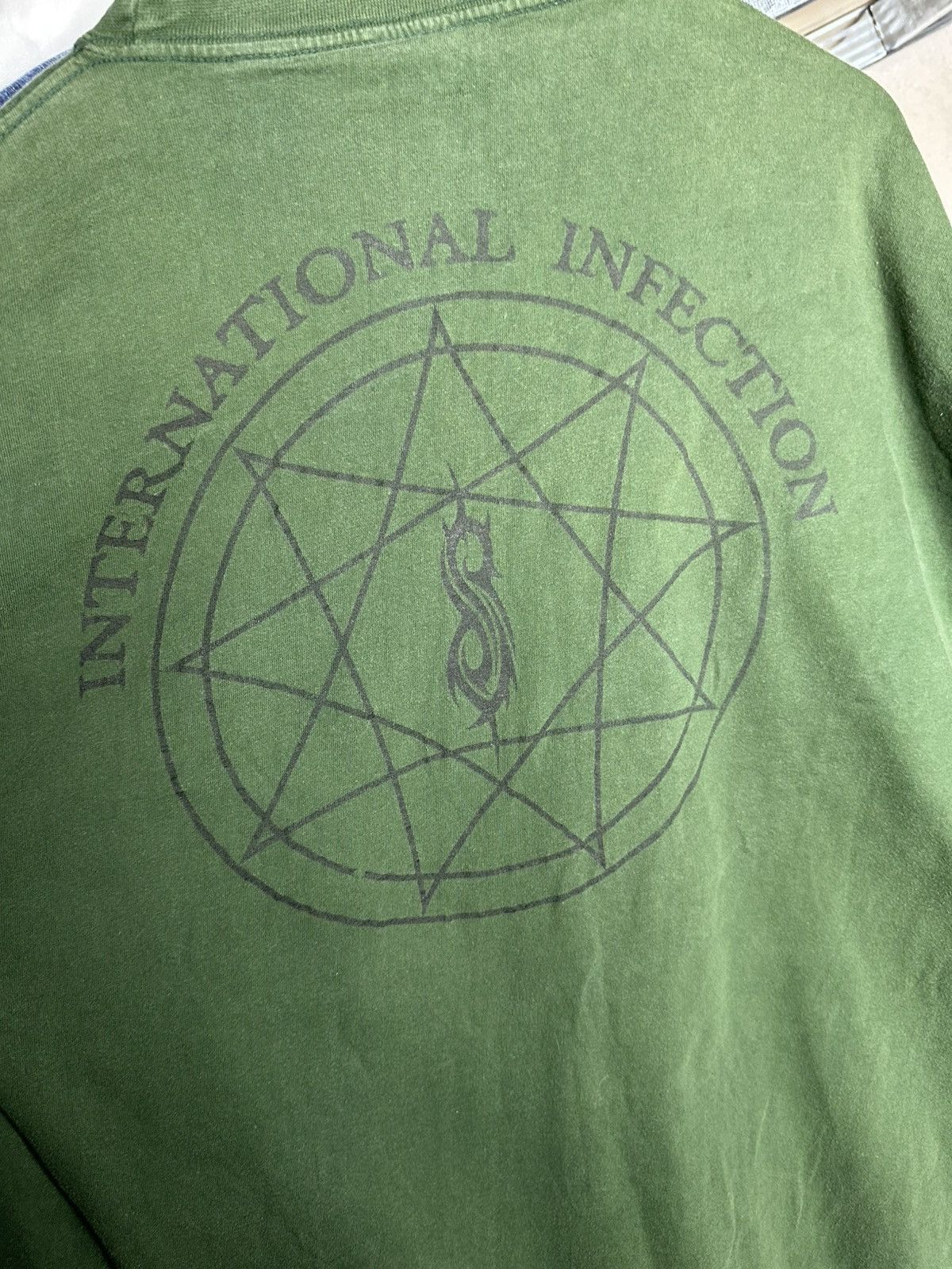 Slipknot Slipknot 2001 Vintage Shirt XL Metal International Infection Size US XL / EU 56 / 4 - 4 Thumbnail