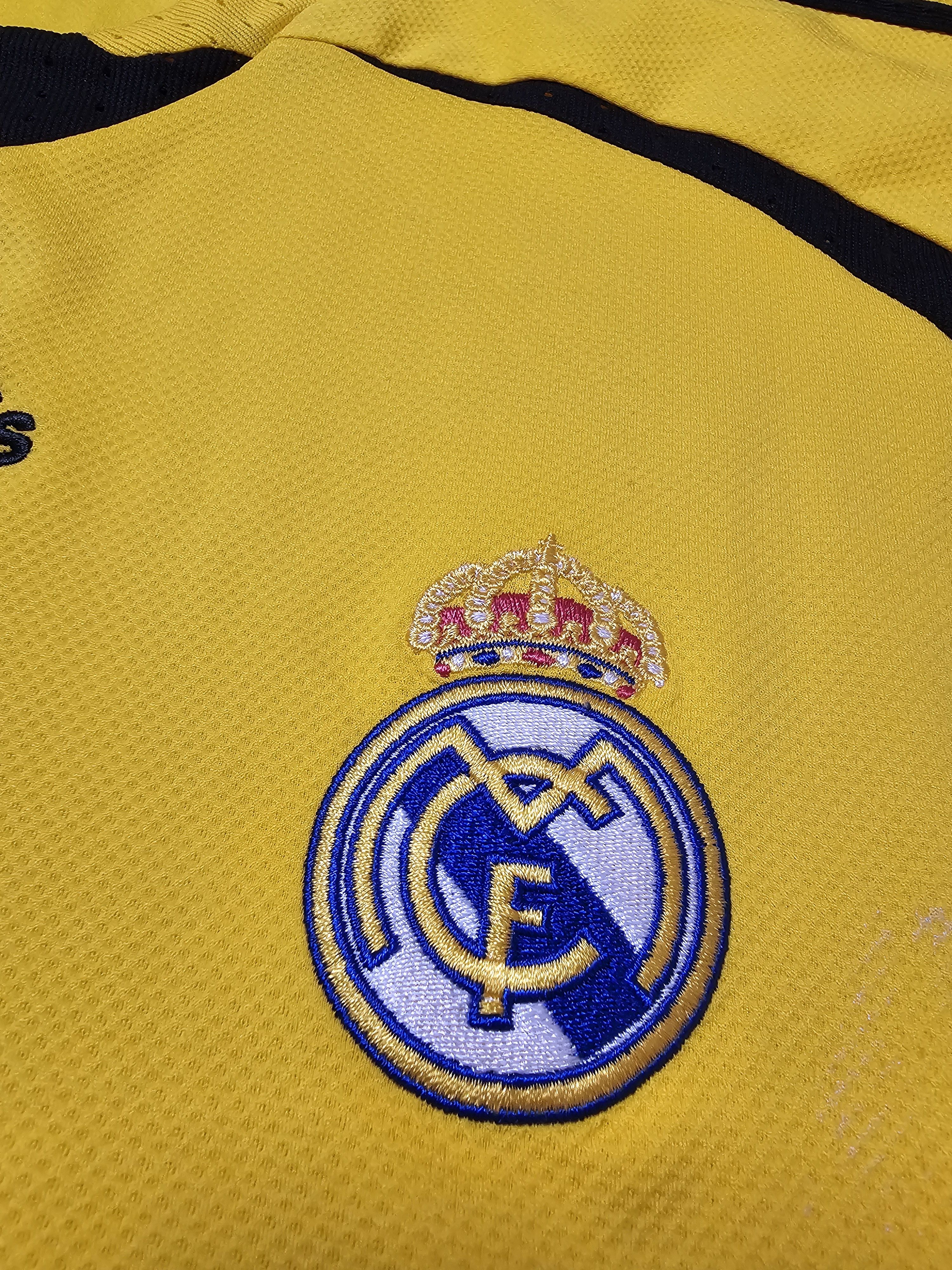 Adidas REAL MADRID 2008 2009 GOALKEEPER FOOTBALL SOCCER JERSEY Size US M / EU 48-50 / 2 - 4 Thumbnail