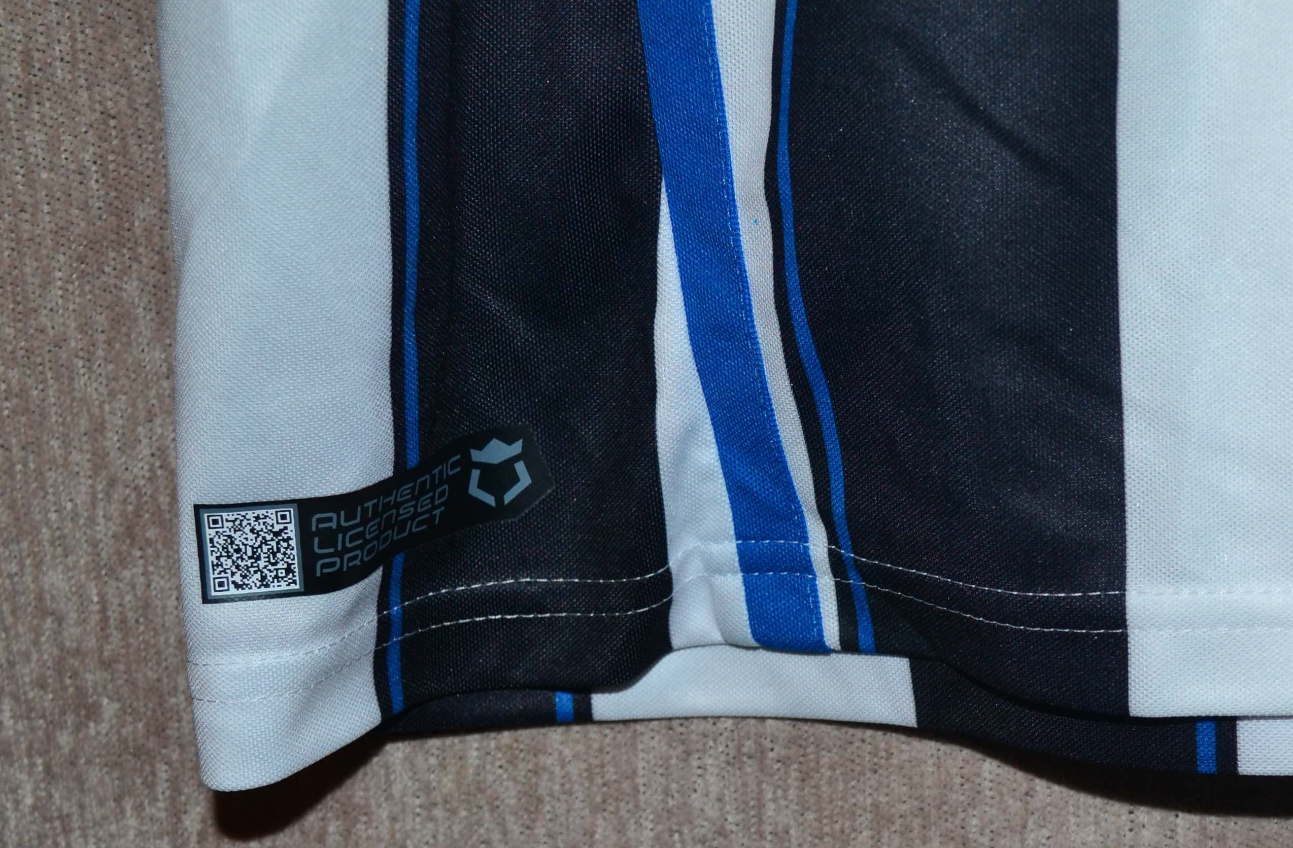 Puma Newcastle United FC 2013 2014 Home T-shirt Jersey Puma Size US M / EU 48-50 / 2 - 4 Thumbnail