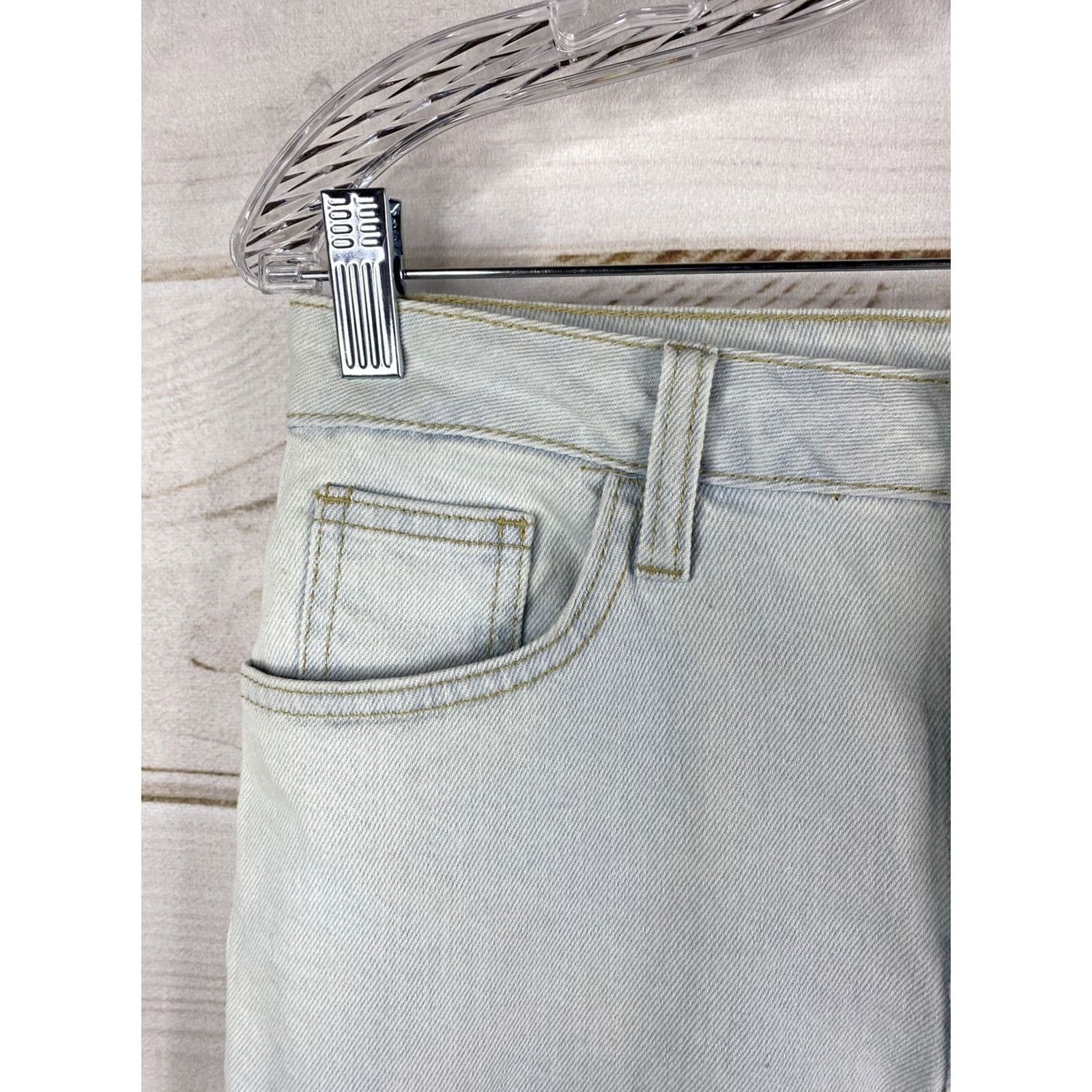 Vintage Wild Fable Shorts Womens 8 Denim High Rise 29 Light Wash NWT Blue 5-Pocket Casual Cut-Off Shorts Womens Size 30" / US 8 / IT 44 - 2 Thumbnail