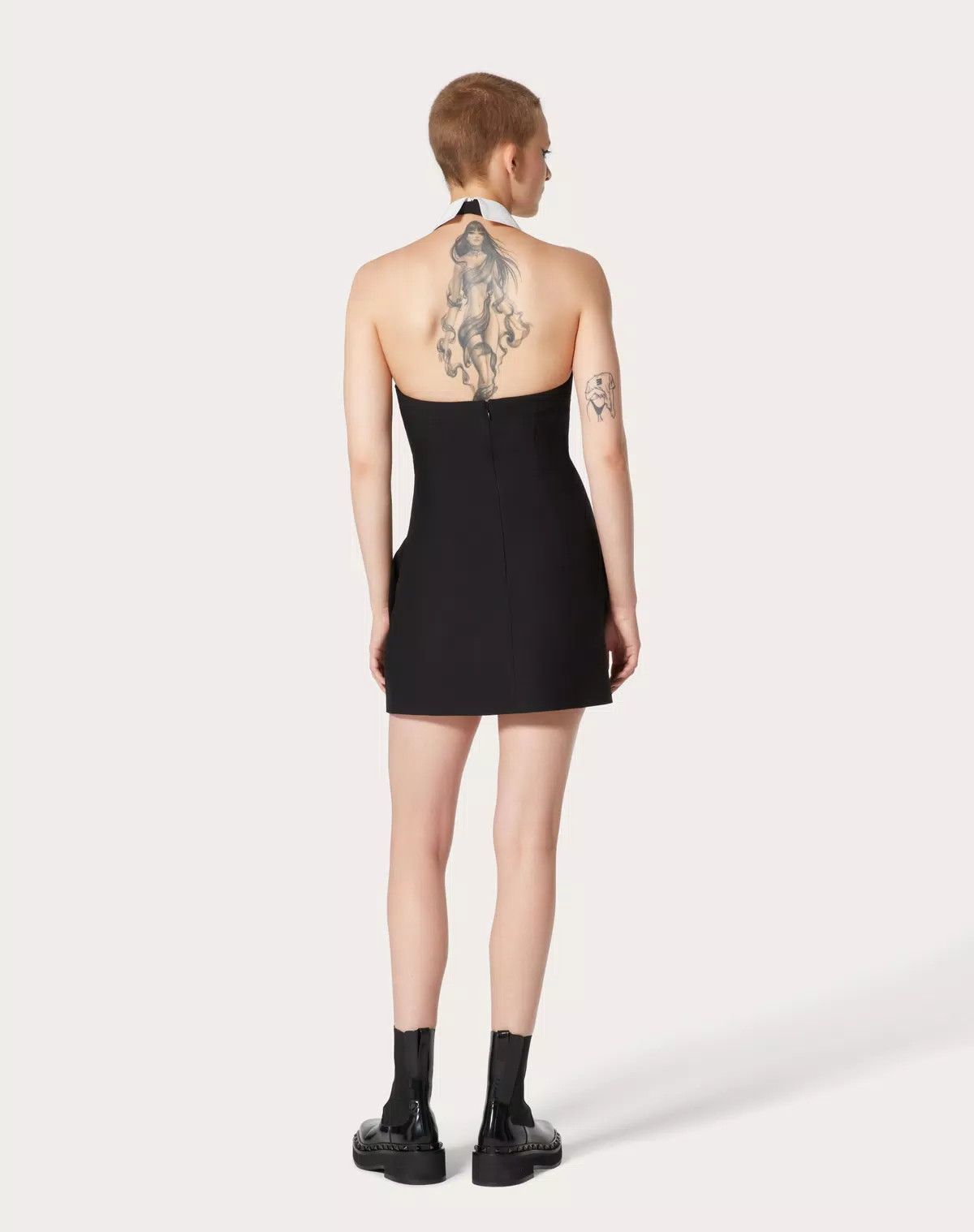 Valentino o1s1wg110625 Crepe Couture Short Dress in Black Size M / US 6-8 / IT 42-44 - 4 Thumbnail