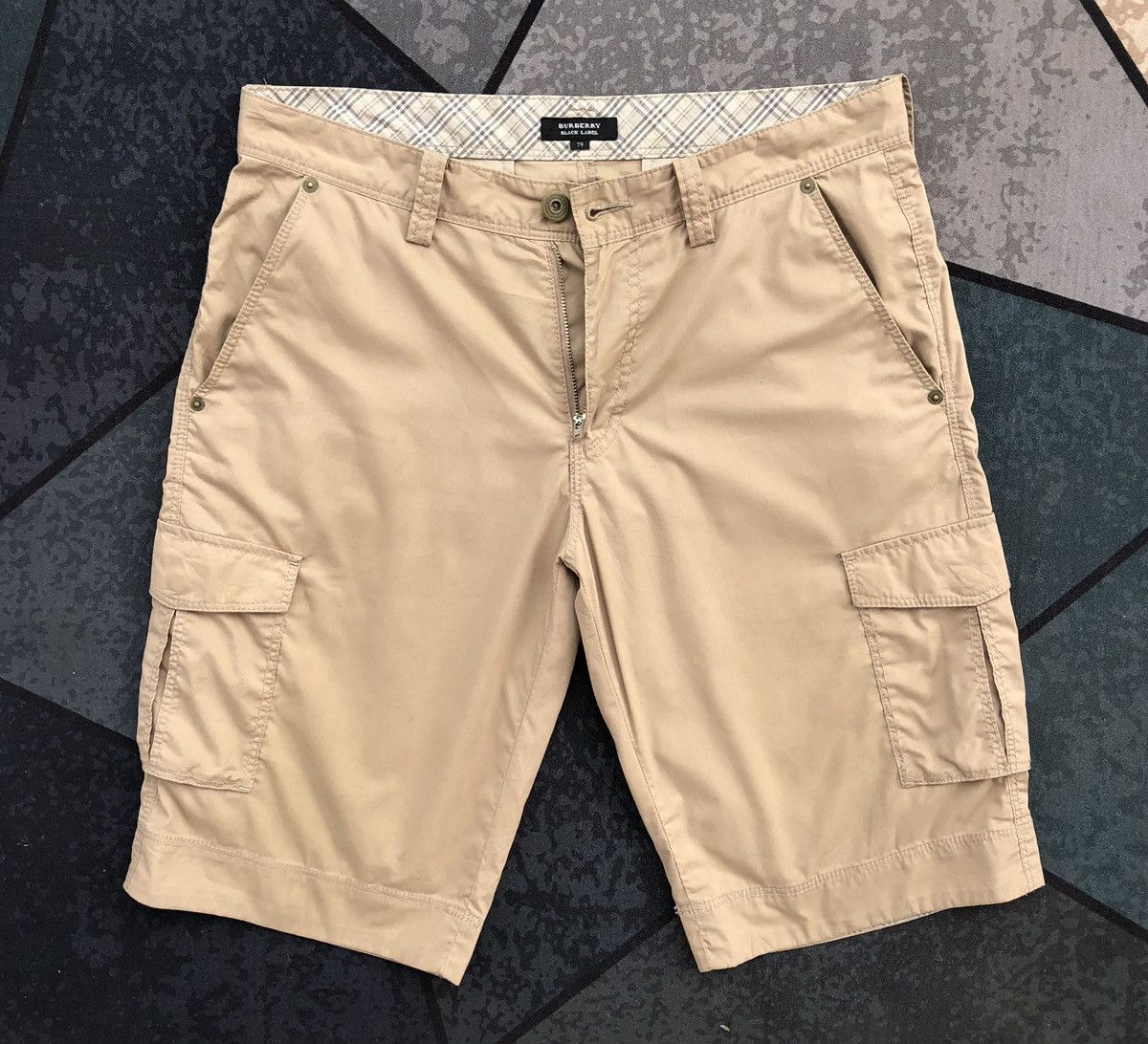 Burberry Burberry Black Label Men’s Cargo Pocket Short Pant Size US 32 / EU 48 - 1 Thumbnail