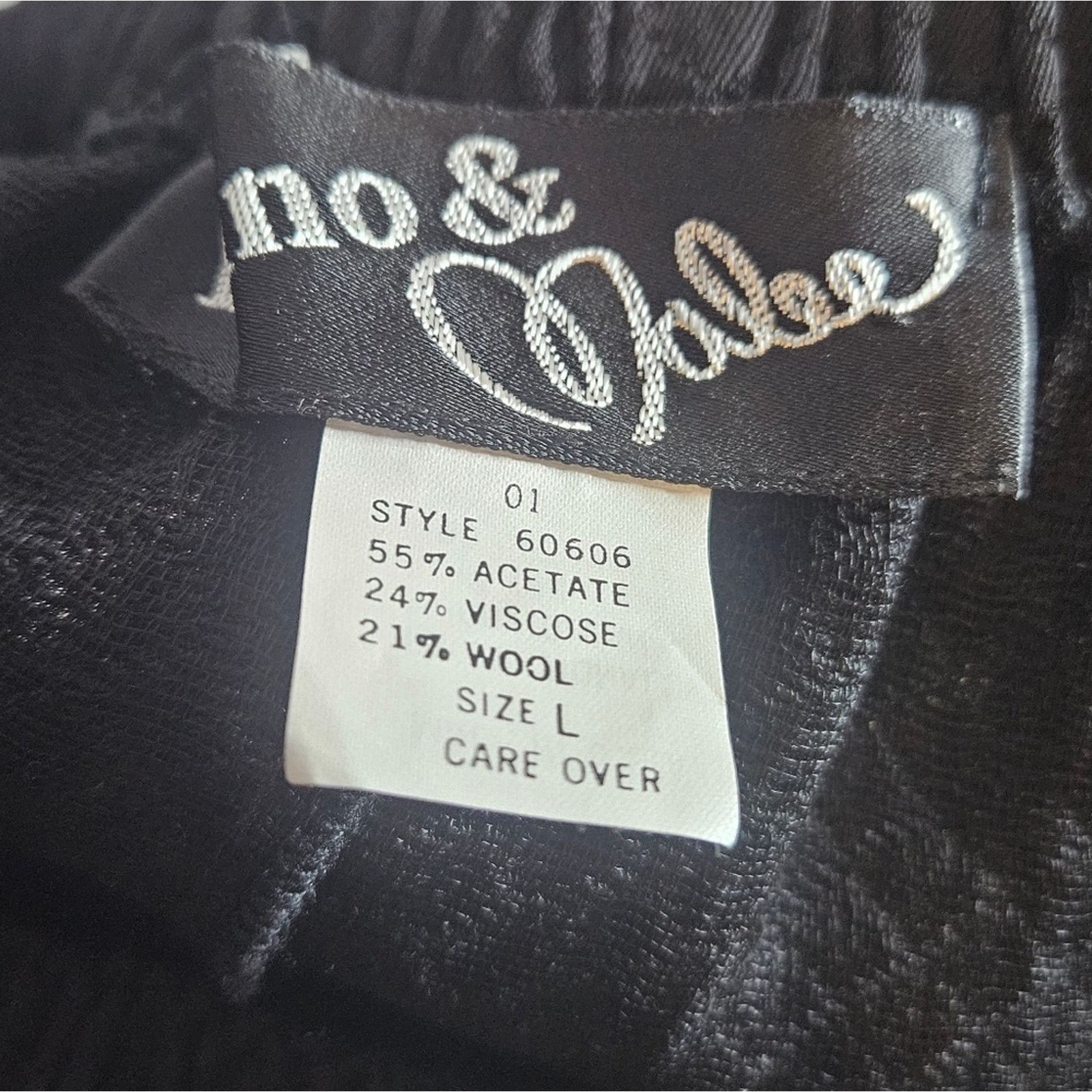 Vintage Vintage 80s Hino & Malee Black Quilted Wool Blend Skirt Set Size M / US 6-8 / IT 42-44 - 7 Thumbnail