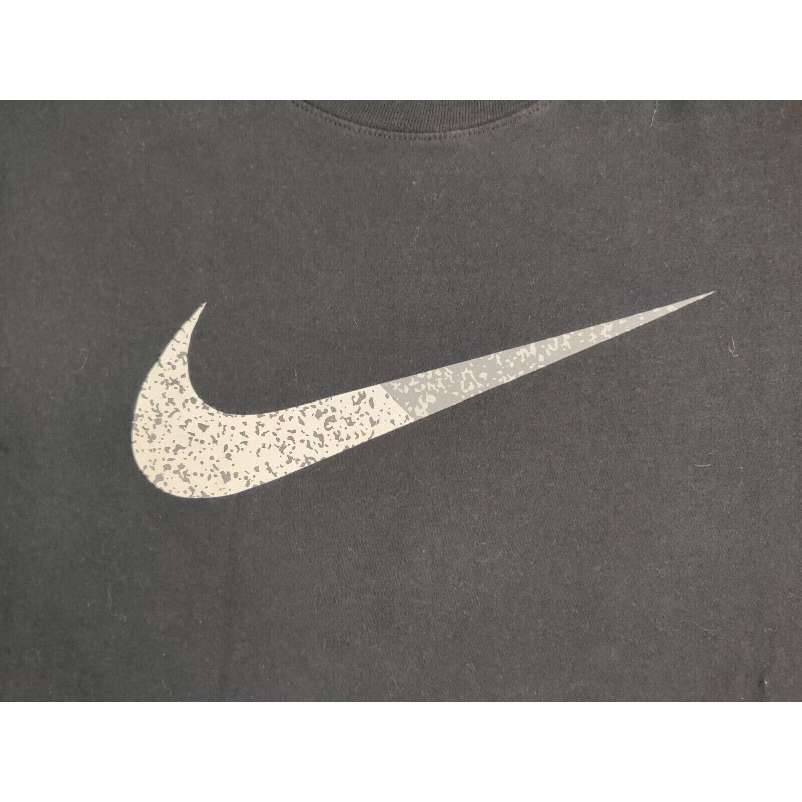 Nike Nike Shirt Adult Mens Large Black Big Swoosh Logo Size US L / EU 52-54 / 3 - 2 Thumbnail