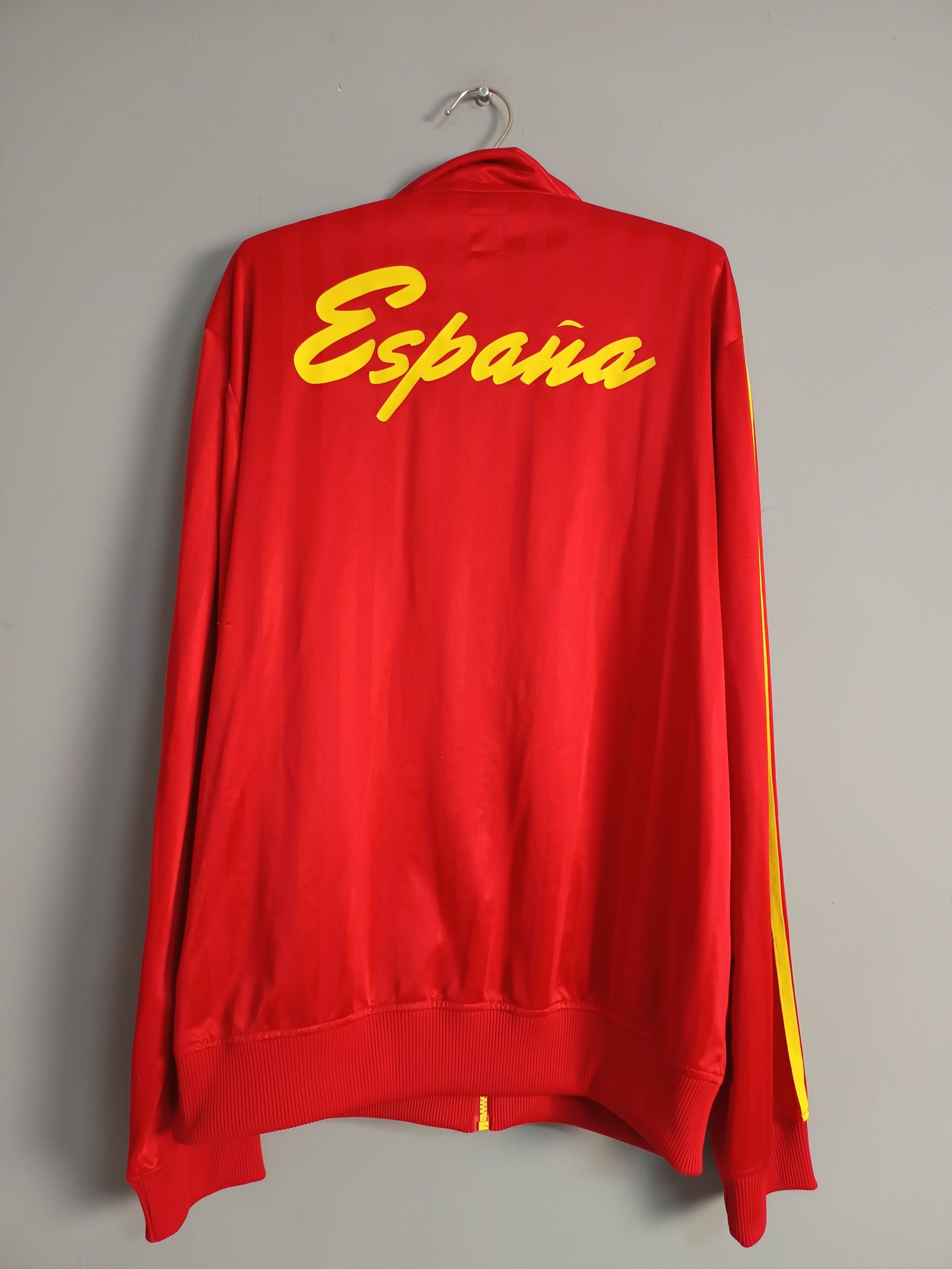 Adidas × Vintage Vintage adidas spain sweatshirt 2010 jersey Size US L / EU 52-54 / 3 - 2 Thumbnail