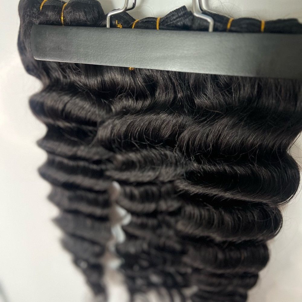 Other Luxurious Black Wavy Hair Extensions Bundle Three pieces 30 Size ONE SIZE - 3 Thumbnail
