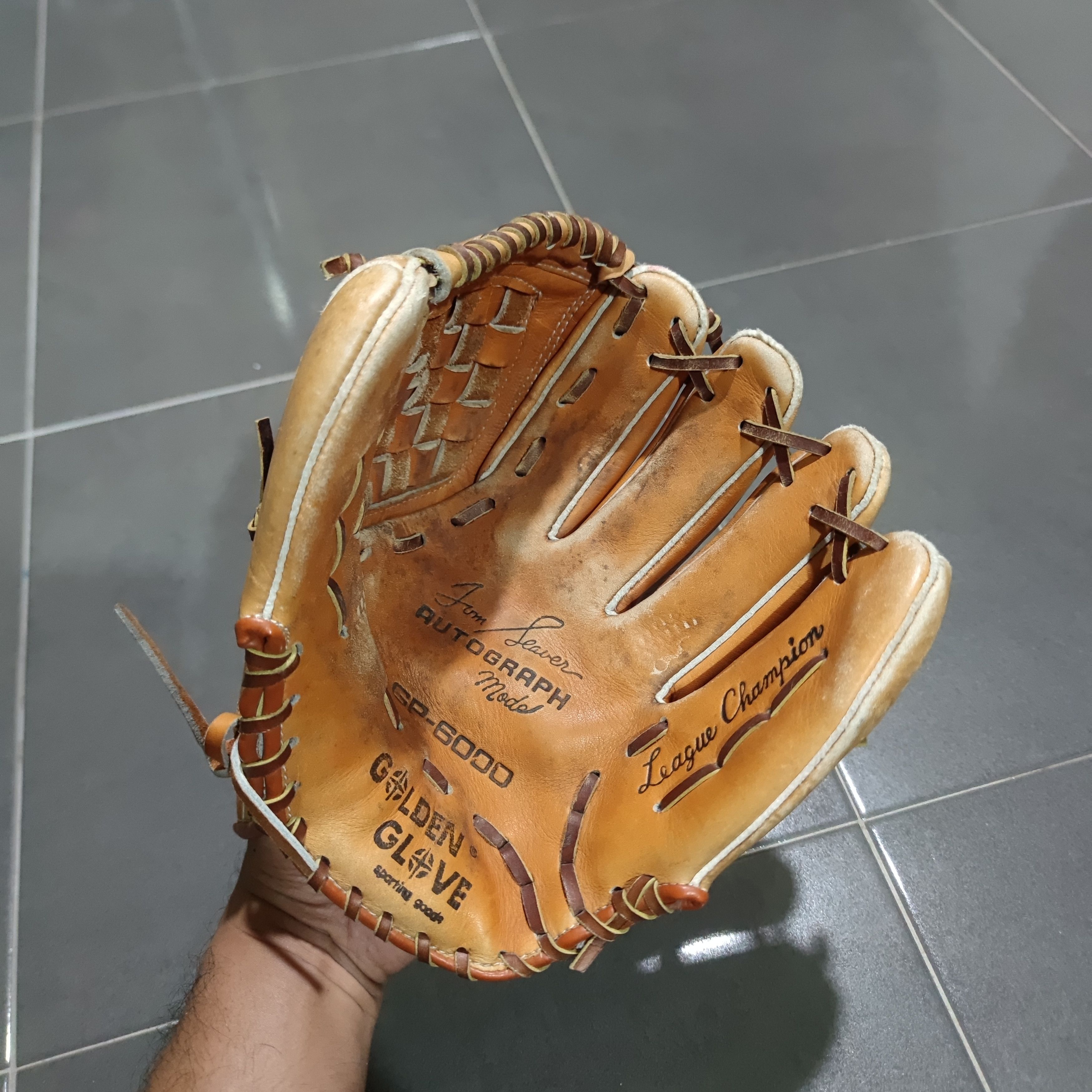 Vintage JIM SEAVER AUTOGRAPH MODEL GP-6000 GOLDEN GLOVE Size ONE SIZE - 1 Thumbnail