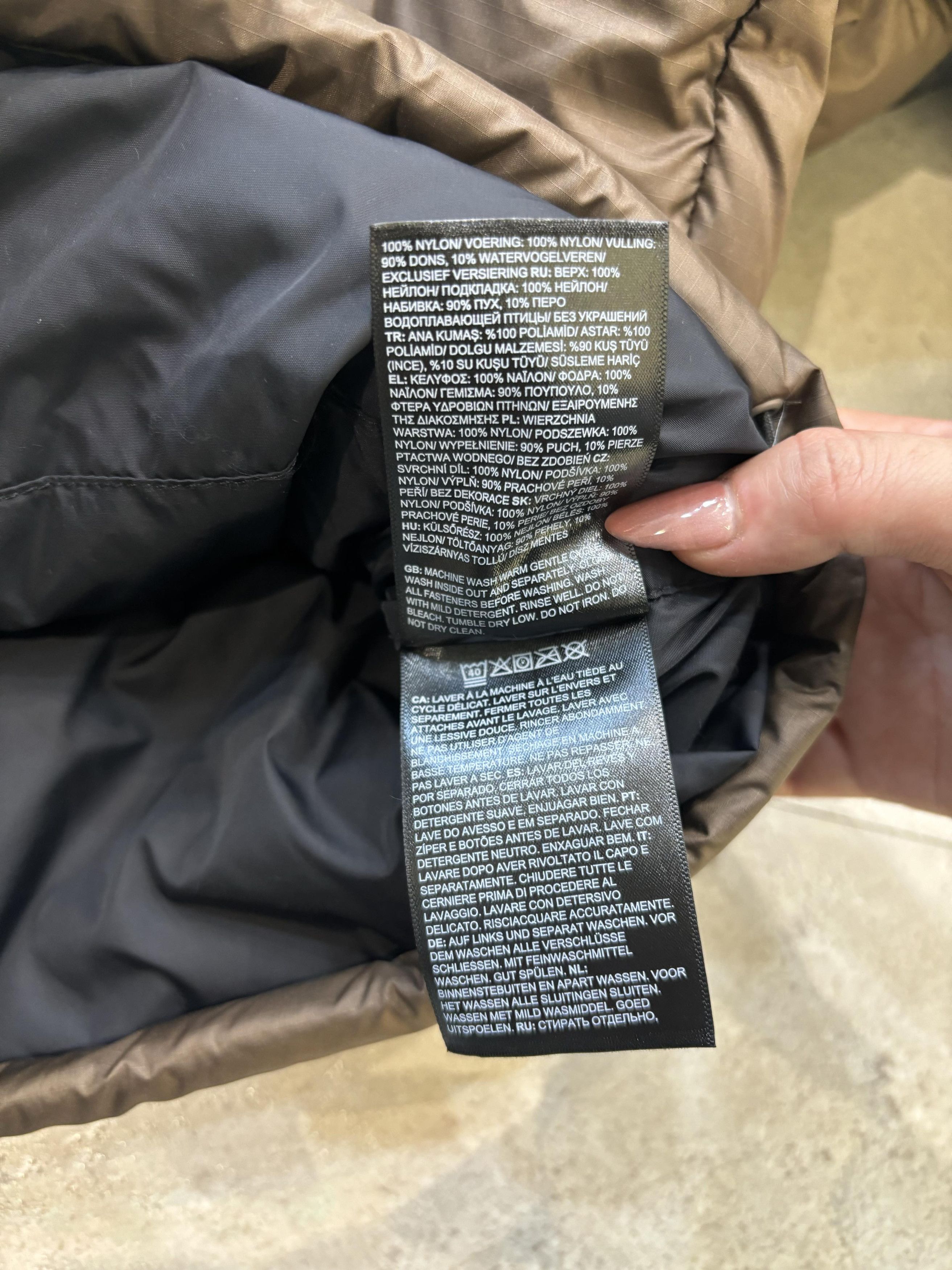 The North Face THE NORTH FACE 1996 Retro Nuptse Jacket Size US M / EU 48-50 / 2 - 7 Thumbnail