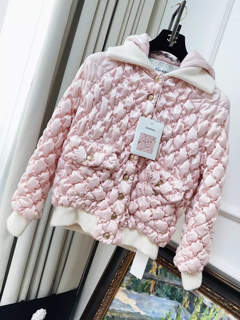Chanel Ski Series Pink Diamond Pattern Double-sided Hooded