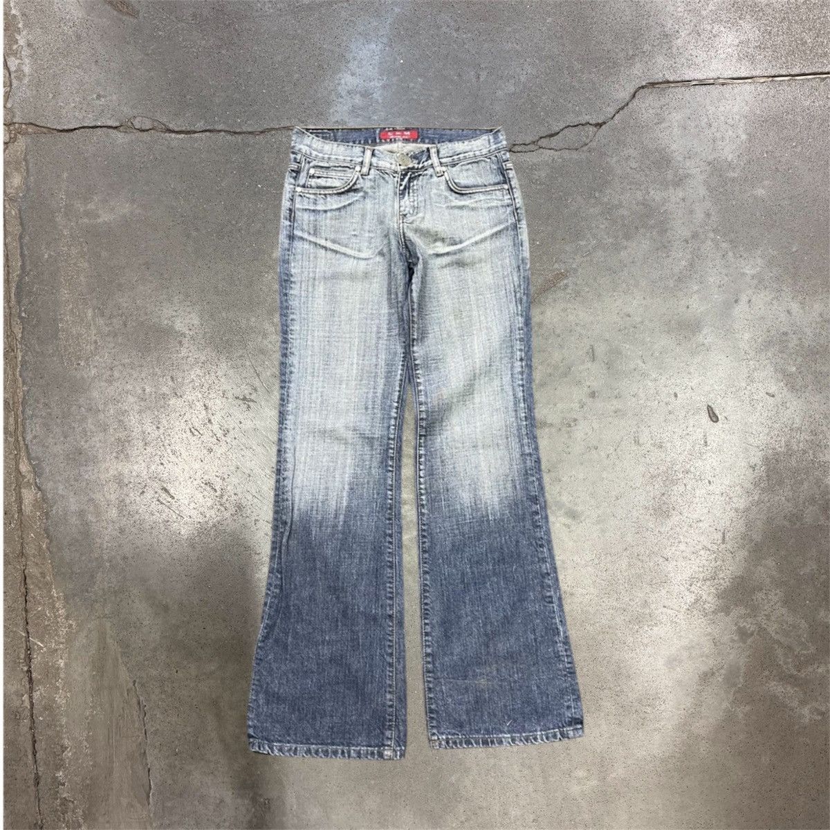 Vintage Vintage Y2K Flared Jeans 90s Archive Baggy Wide Leg Grunge Size 32" / US 10 / IT 46 - 1 Thumbnail