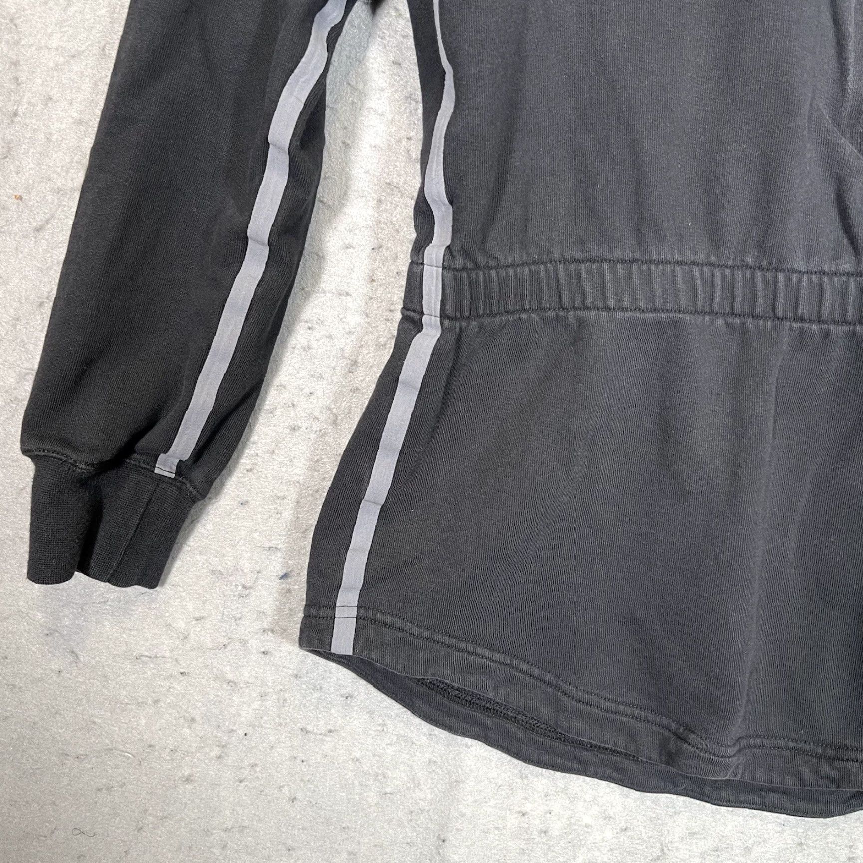 Nike VINTAGE Nike 1/2 Zip Hoodie Sweatshirt Womens M Black Swoosh Hoodie | Nike Womens Medium Black 1/2 Zip Hoodie Sweatshirt Vintage 2000s Size M / US 6-8 / IT 42-44 - 5 Thumbnail
