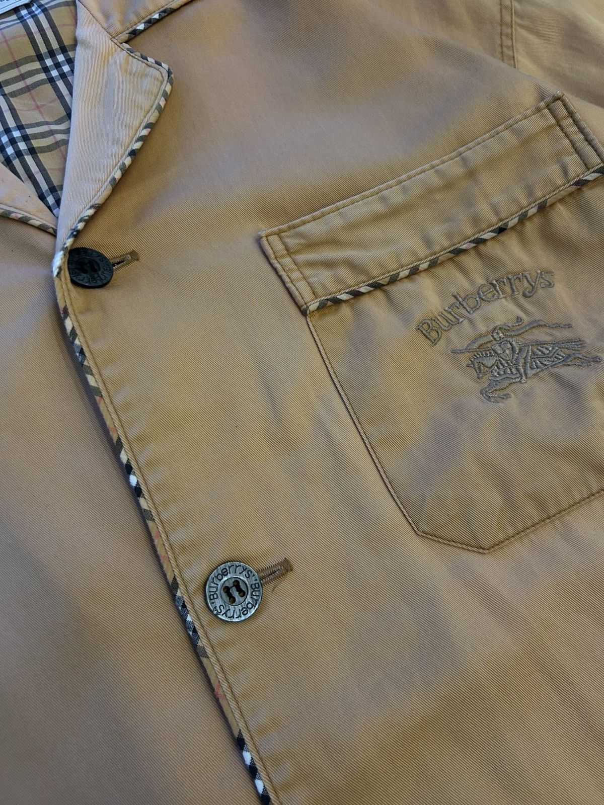 Burberry VINTAGE Burberry's Equestrian Knight Nova Check Overshirt" Size US M / EU 48-50 / 2 - 5 Thumbnail