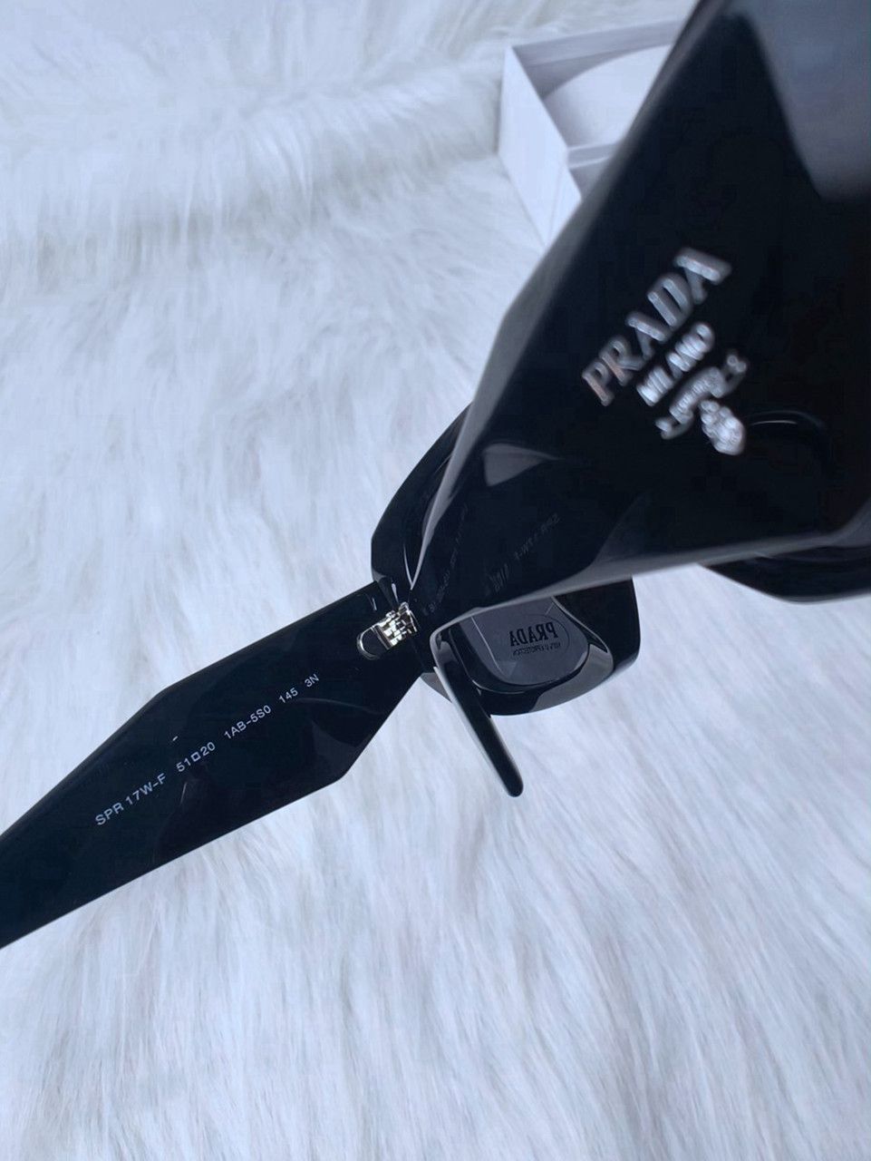 Prada VINTAGE Luxury Prada Sunglasses Size ONE SIZE - 7 Thumbnail