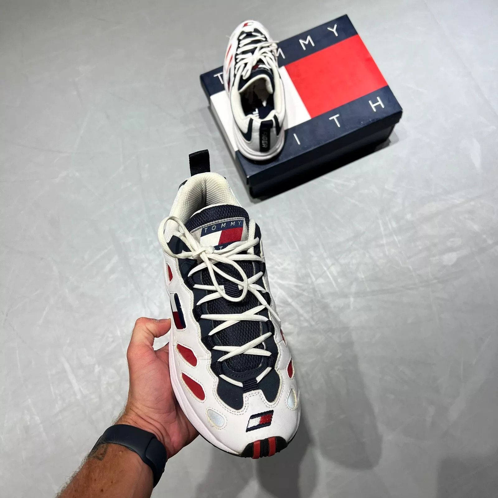 Kith × Tommy Hilfiger Tommy Hilfiger x Kith (SS19) - Hyperbole Trainers Size US 9.5 / EU 42-43 - 2 Thumbnail