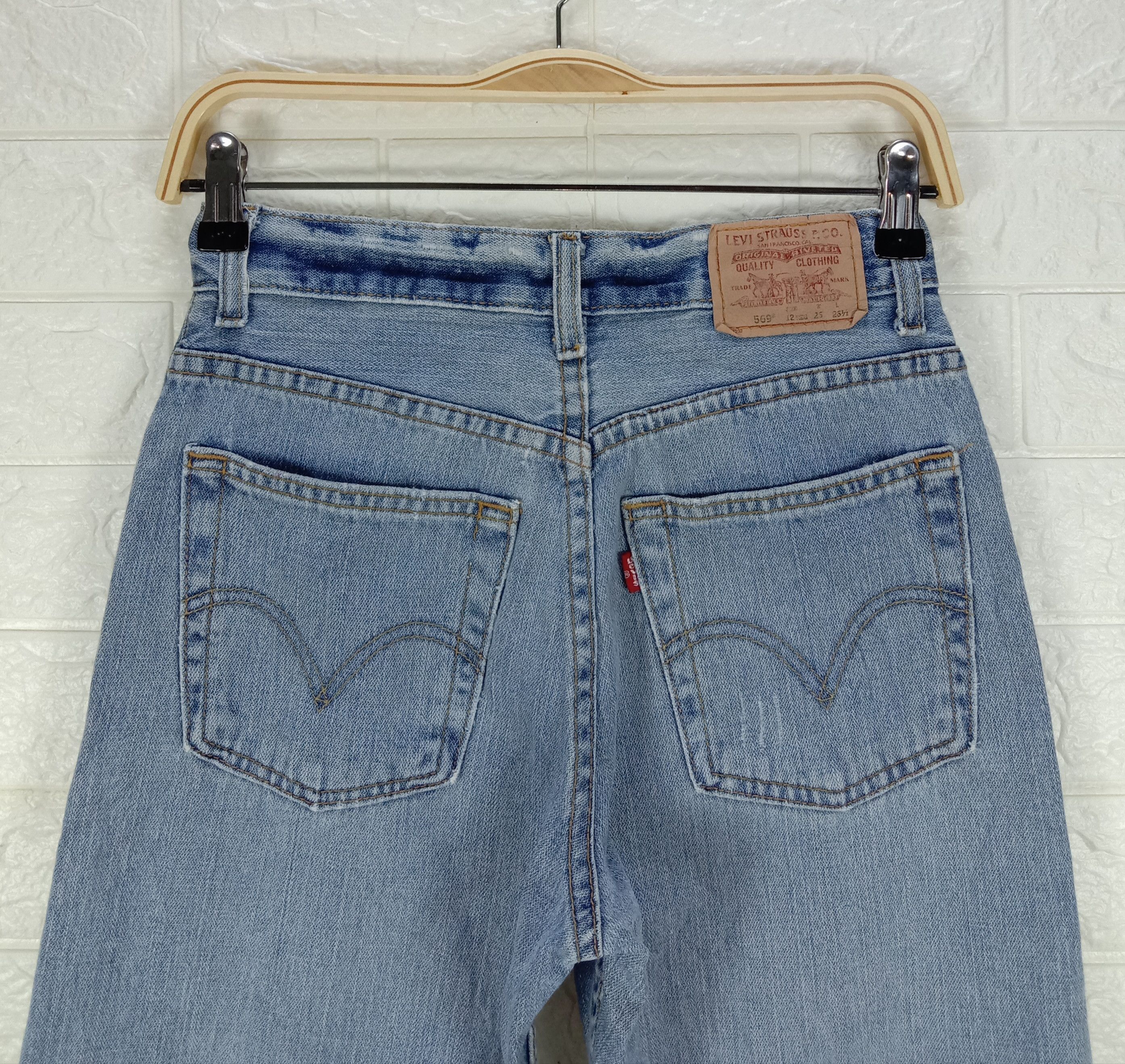 Levi's Vintage Levi's 569 Jeans Loose Straight Denim Size 25" / US 0 / IT 36 - 6 Thumbnail