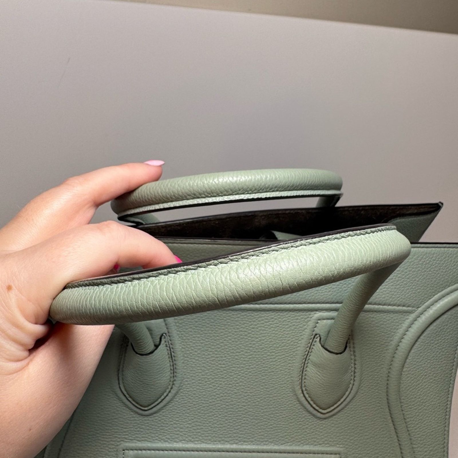 Celine Céline Phantom Tote Medium in Jade Green (Eucalyptus) W/Tag Size ONE SIZE - 10 Thumbnail