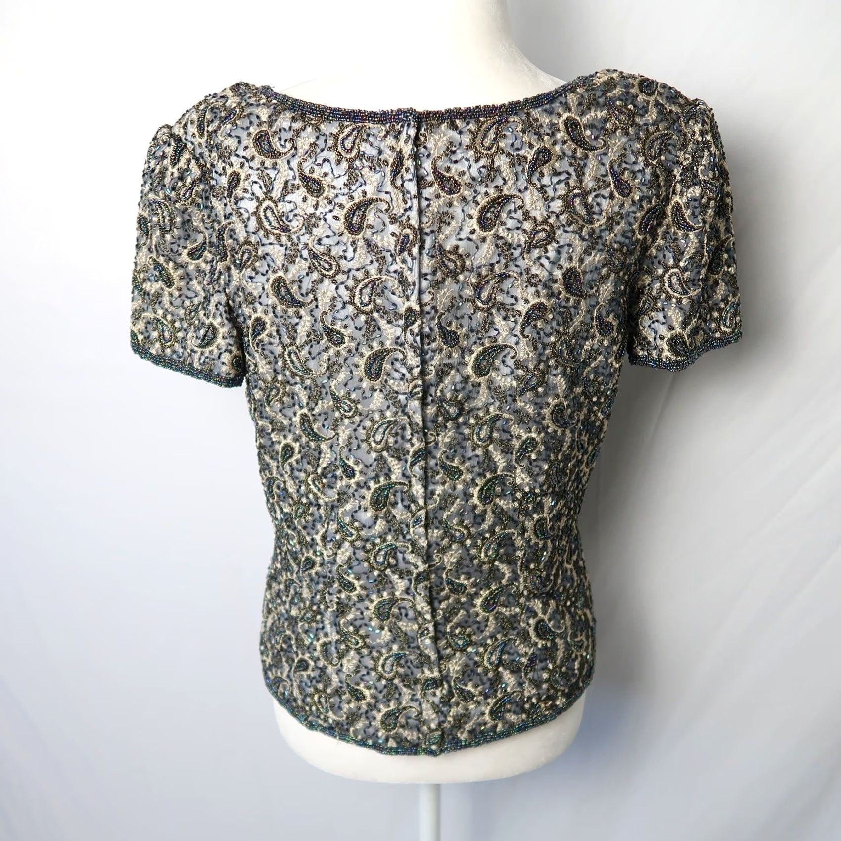 Adrianna Papell VINTAGE Adrianna Papell Shirt Petites 12P Silk Gray Blue Paisley Beaded Top Womens Size XL / US 12-14 / IT 48-50 - 5 Thumbnail