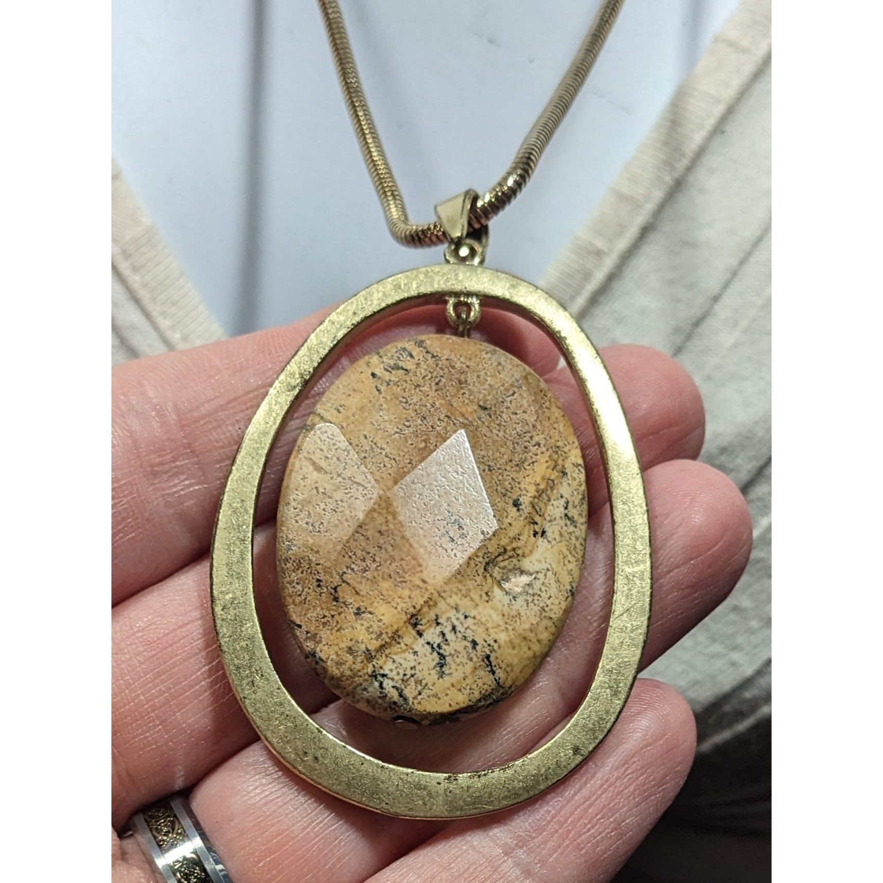 Other Vintage Brutalist Gold Tone Pendant Necklace With Faceted St Size ONE SIZE - 4 Thumbnail