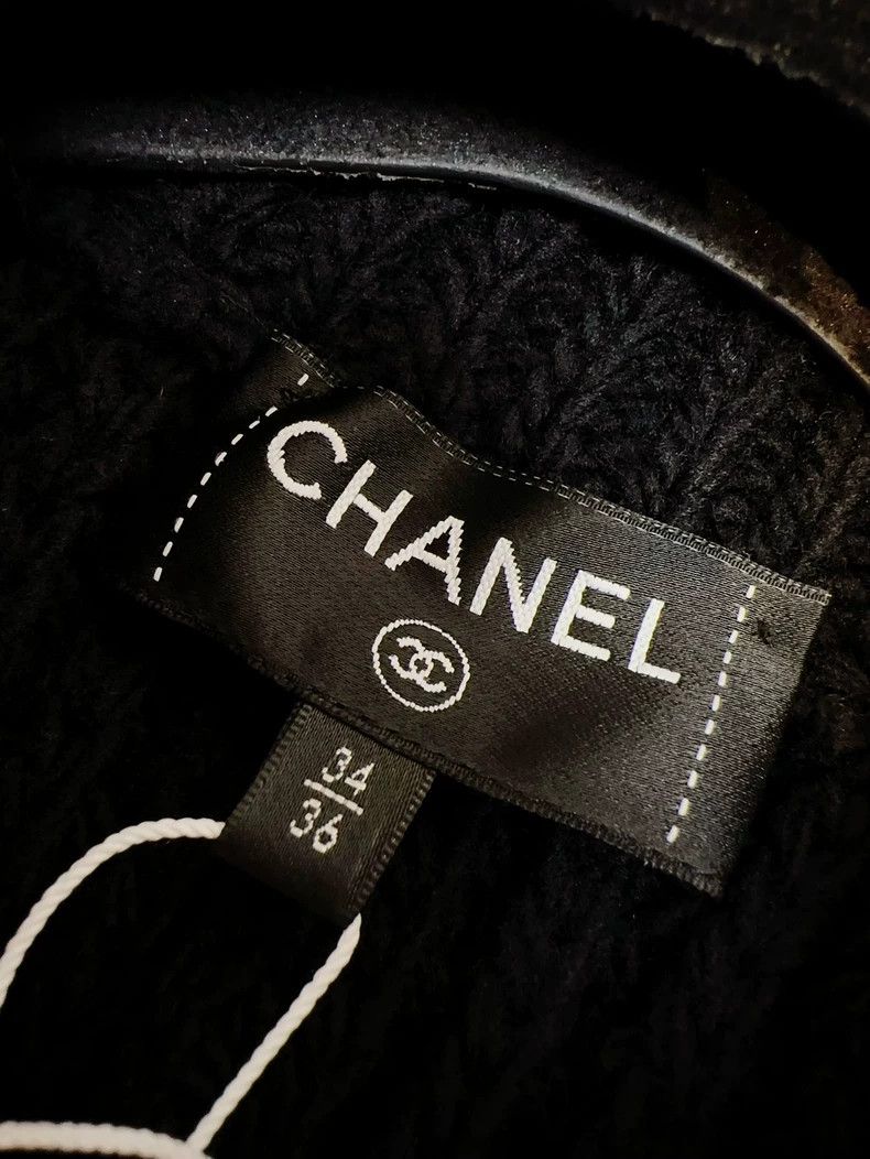Chanel Chanel 22A Handicraft Workshop Black Textured Sweater Knit Size XS / US 0-2 / IT 36-38 - 6 Thumbnail