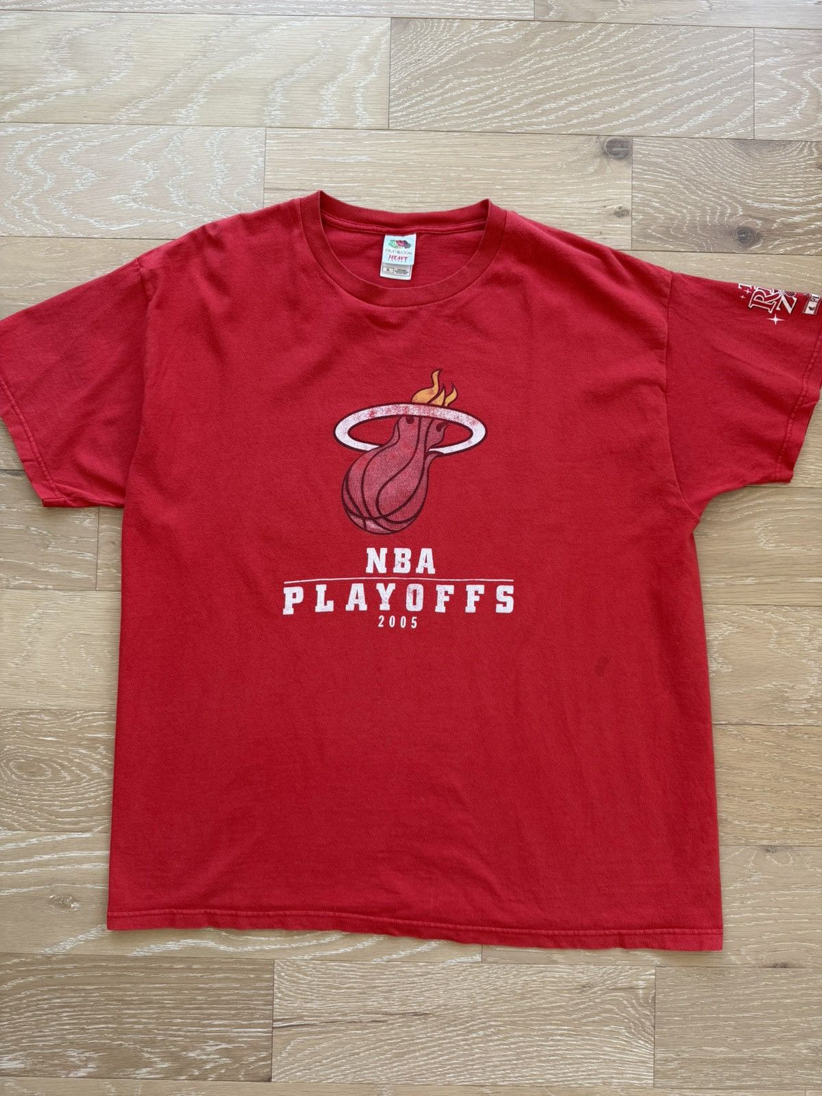 NBA Miami Heat The Red Zone NBA Playoffs 2005 Shirt Size US XL / EU 56 / 4 - 4 Thumbnail