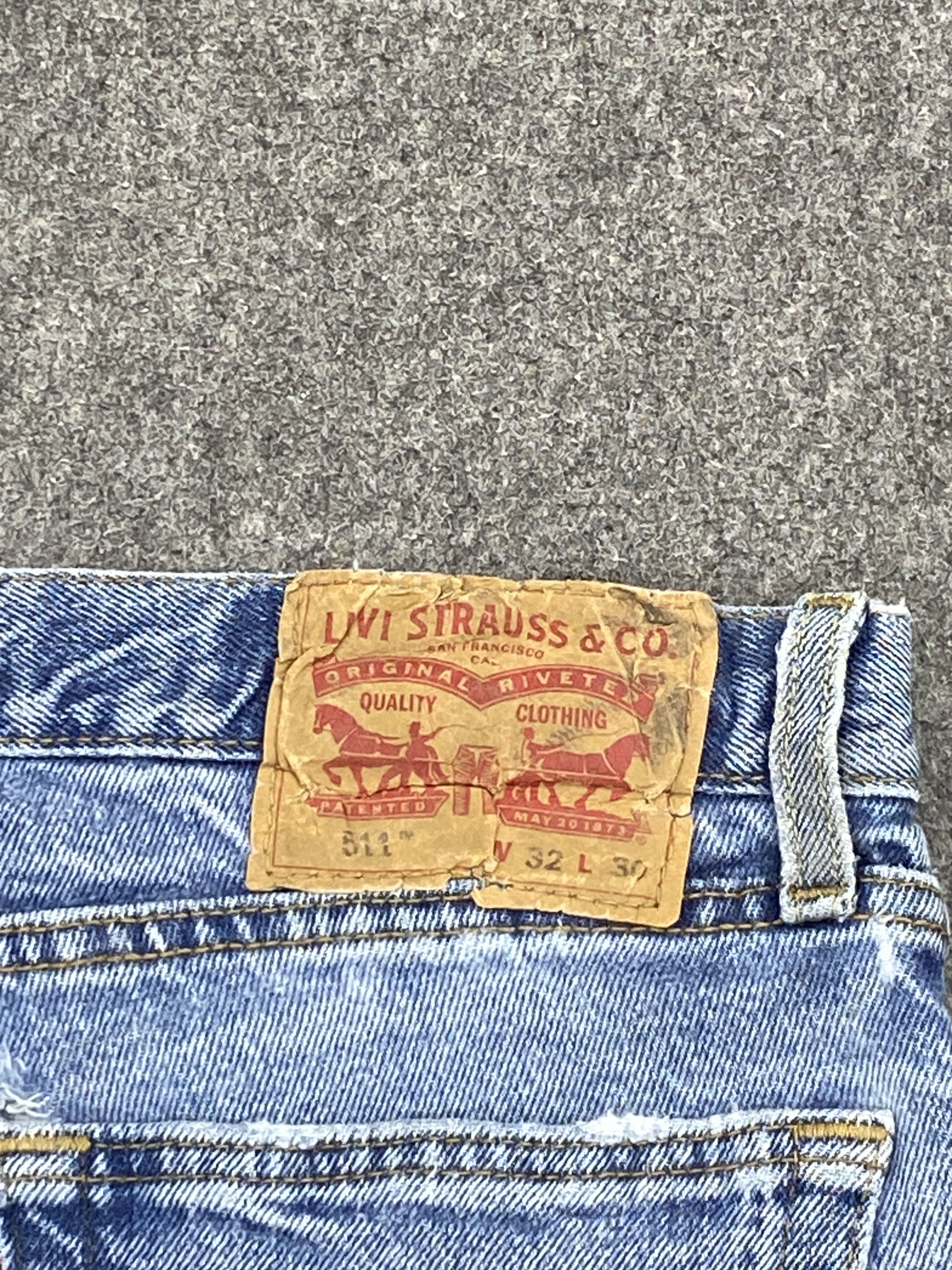 Levi's Distressed Light Wash Vintage Levis 511 Jeans DP2677 Size US 32 / EU 48 - 5 Thumbnail