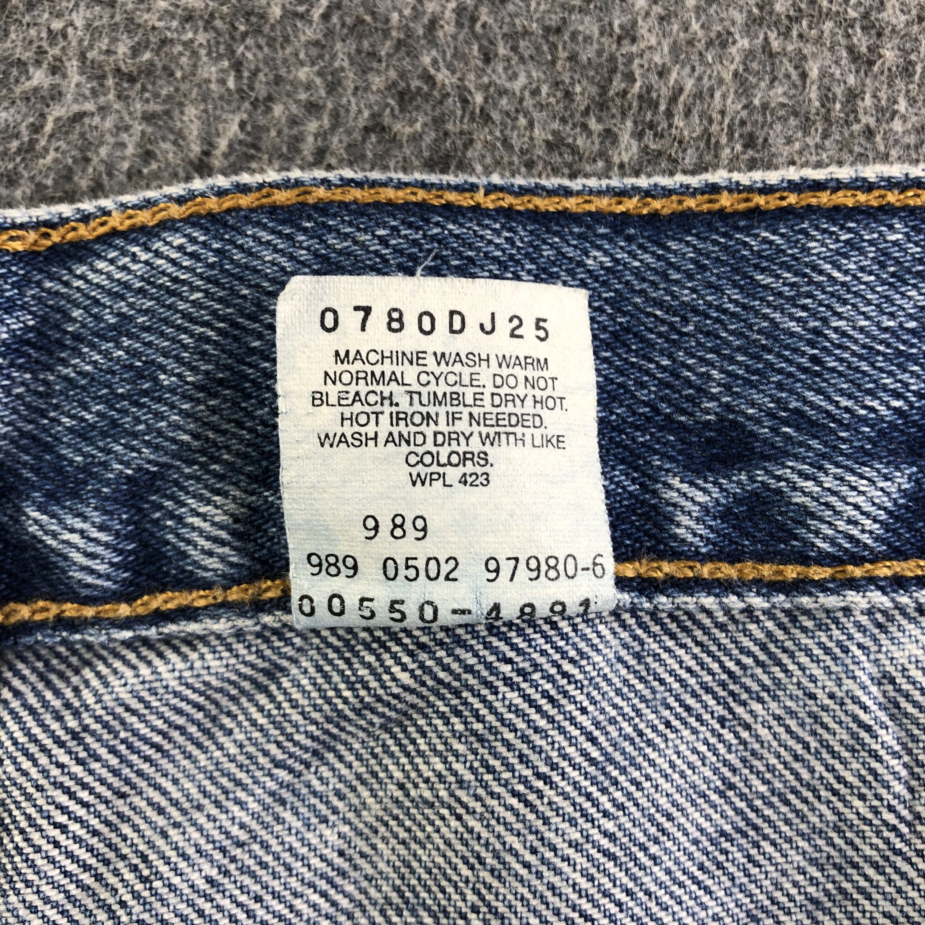Levi's Vintage 90s Blue Wash Levis 550 Jeans-J3120 Size US 36 / EU 52 - 10 Thumbnail