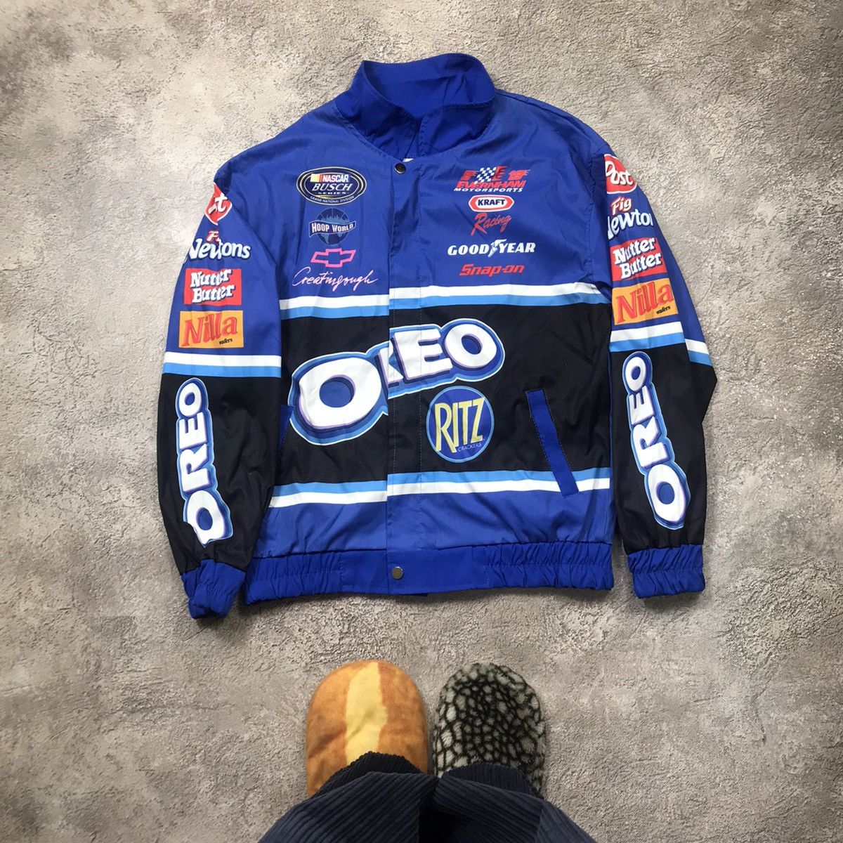 Vintage Vintage 90s NASCAR Oreo Racing Jacket Streetwear Graphic L Size US L / EU 52-54 / 3 - 1 Thumbnail