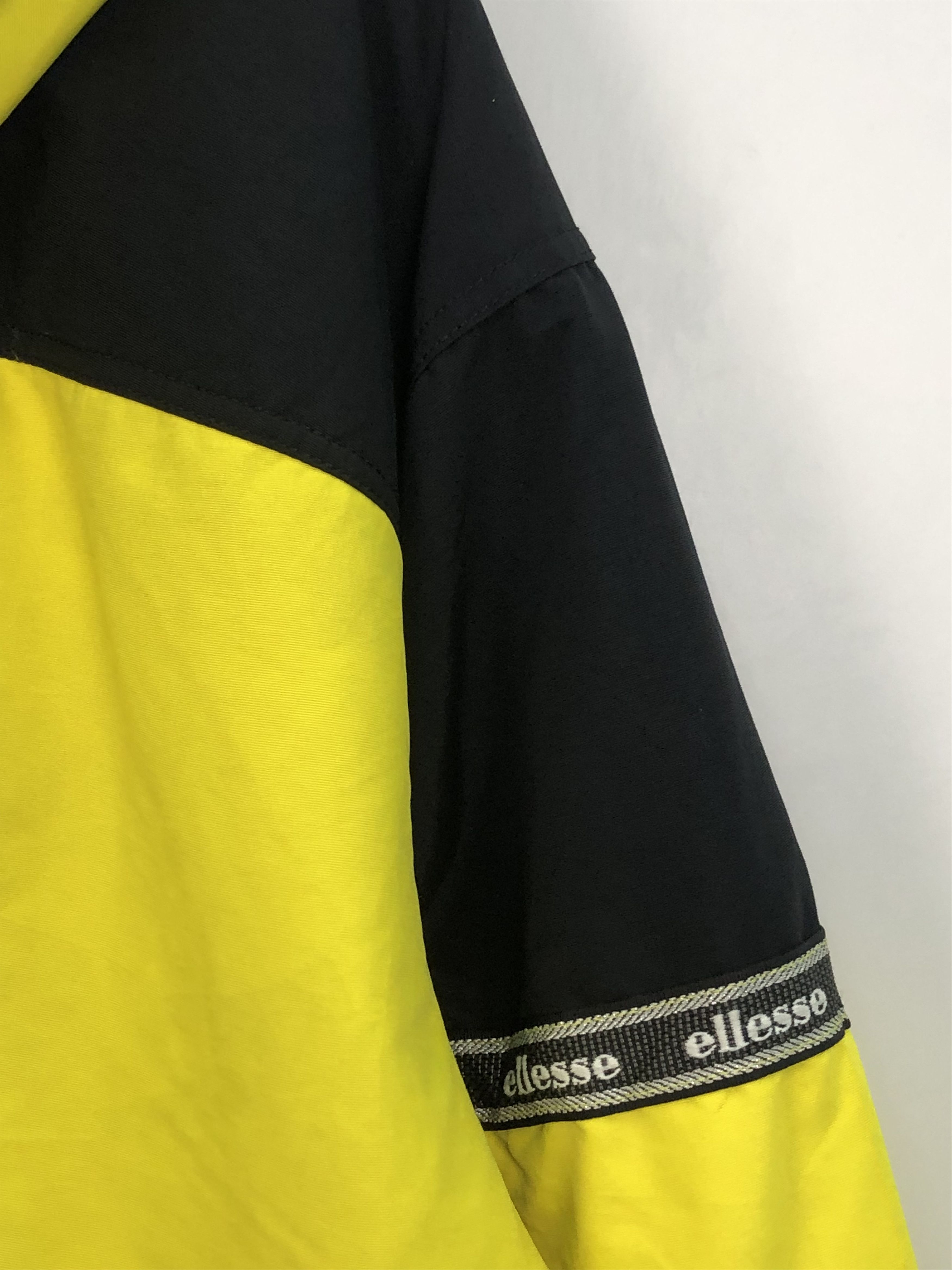 Ellesse Vintage Ellesse Surfing Zipper Jacket J0218 Size US L / EU 52-54 / 3 - 13 Thumbnail