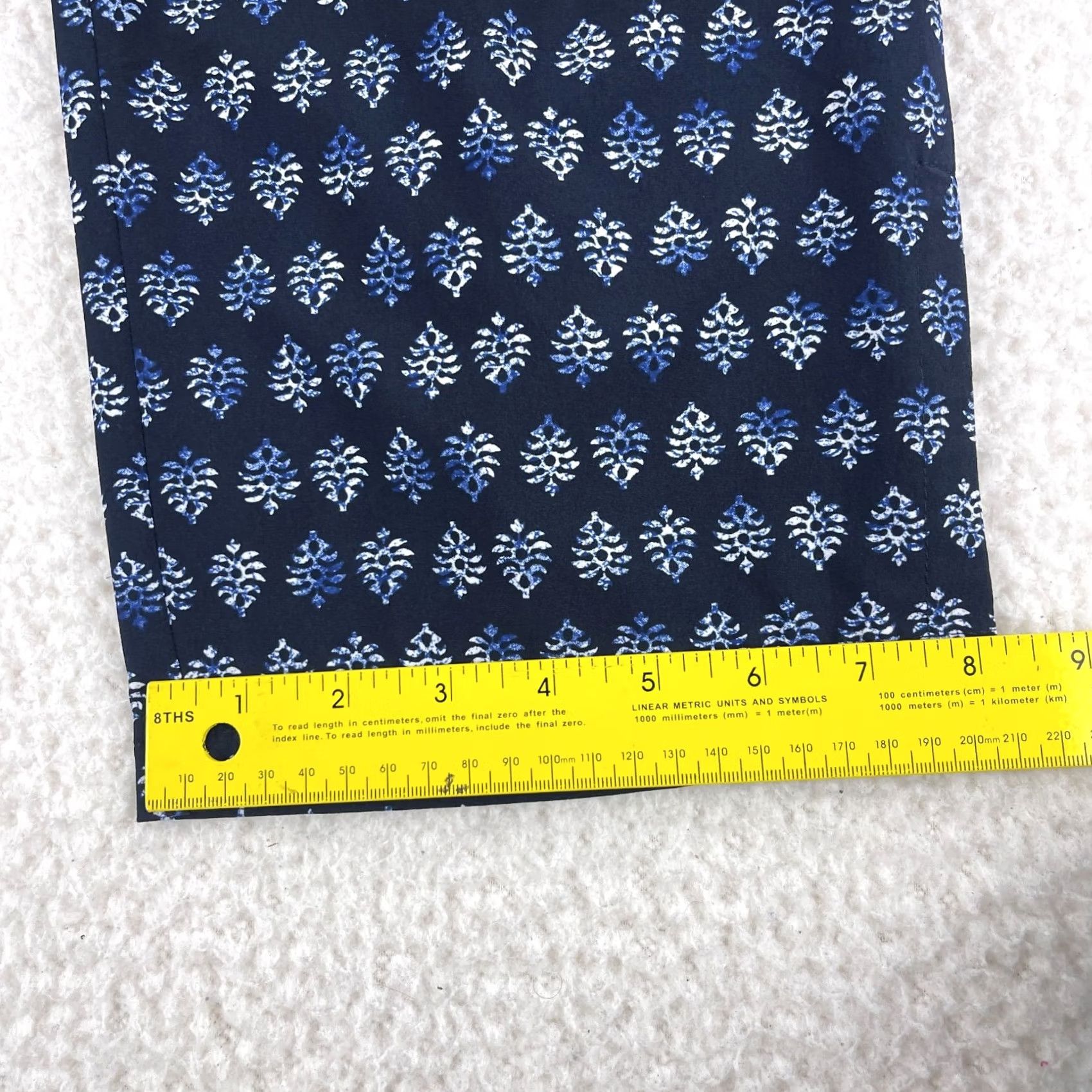 Vintage Chico's Zynergy Blue Leaf Print Cropped Pants Womens Medium Straight Leg Inseam 21.5in Front Flat Front Casual N/A Size 32" / US 10 / IT 46 - 7 Thumbnail