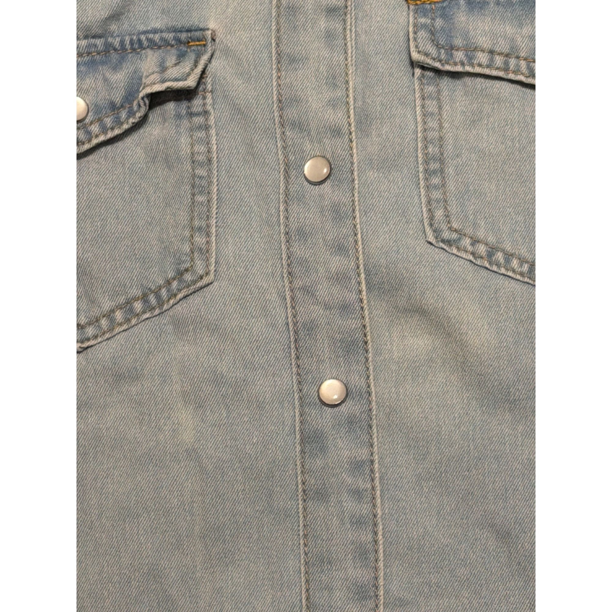 Shein Shein Light Blue Denim Button Up Shirt Snap Pearl Buttons Ta Size S / US 4 / IT 40 - 4 Thumbnail