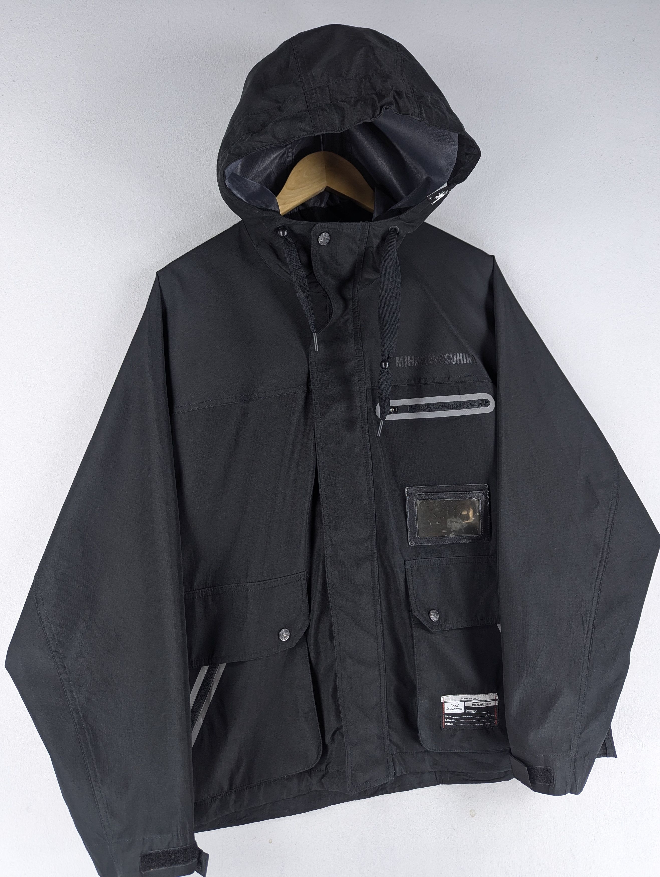 GU × Maison MIHARA YASUHIRO MIHARAYASUHIRO x GU Waterproof Techtical Mountain Jacket Size US M / EU 48-50 / 2 - 3 Thumbnail