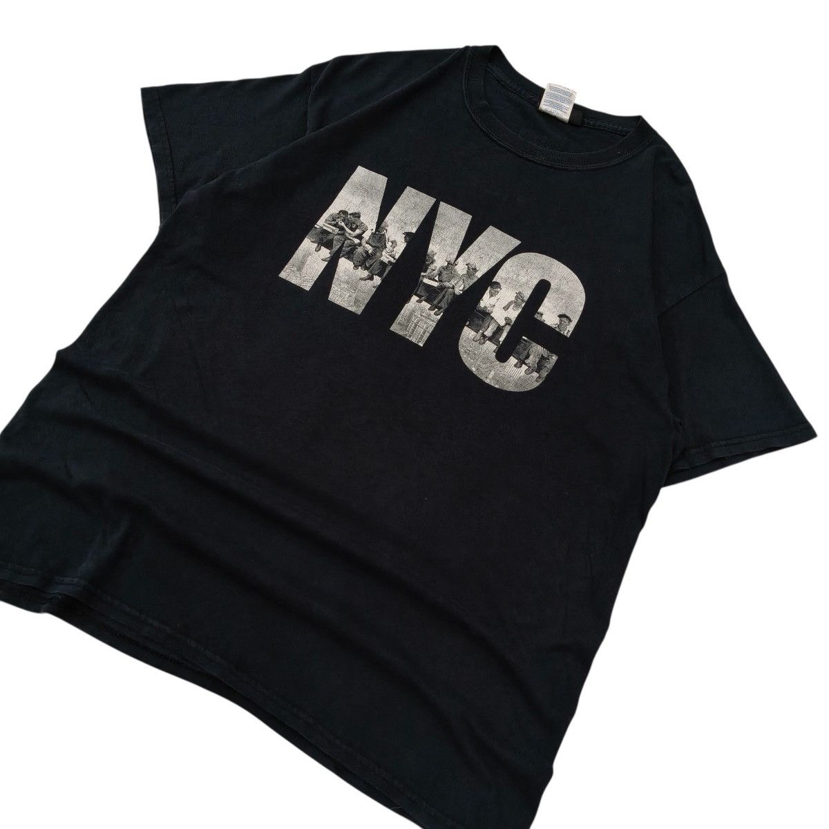 Vintage Vintage Y2K TOP OF THE ROCK NYC Graphic Tee Size US L / EU 52-54 / 3 - 3 Thumbnail