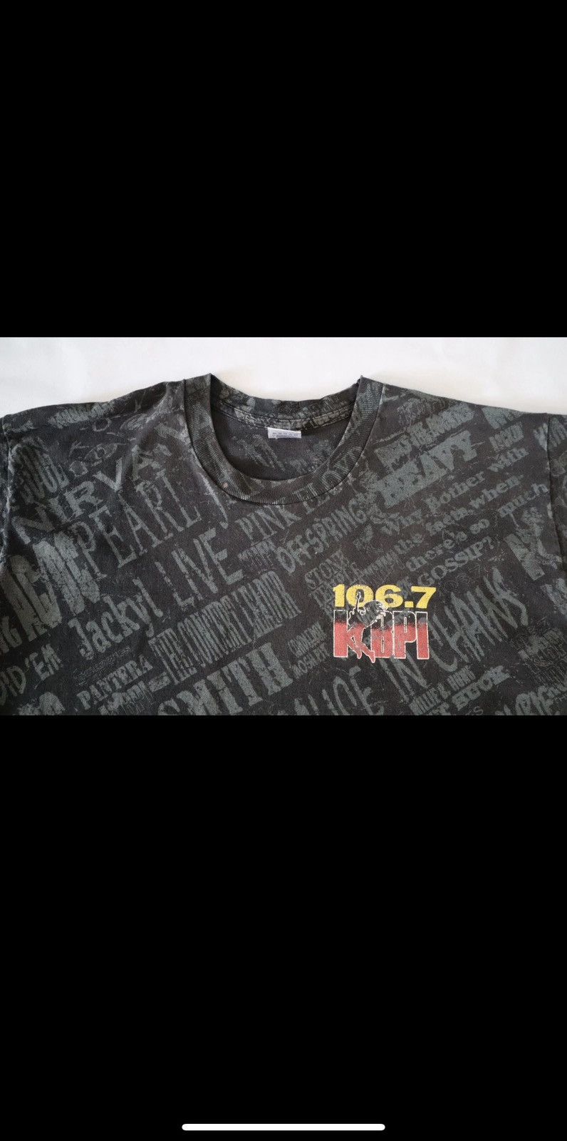Fruit Of The Loom Vintage 90s Rock AOP Tee Metallica Nirvana Pearl Jam XL Size US XL / EU 56 / 4 - 2 Thumbnail
