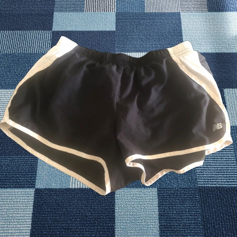 New Balance New Balance Women’s Shorts S Athletic Lined Black Logo Tennis Running Training Shoes? Size 28" / US 6 / IT 42 - 1 Thumbnail